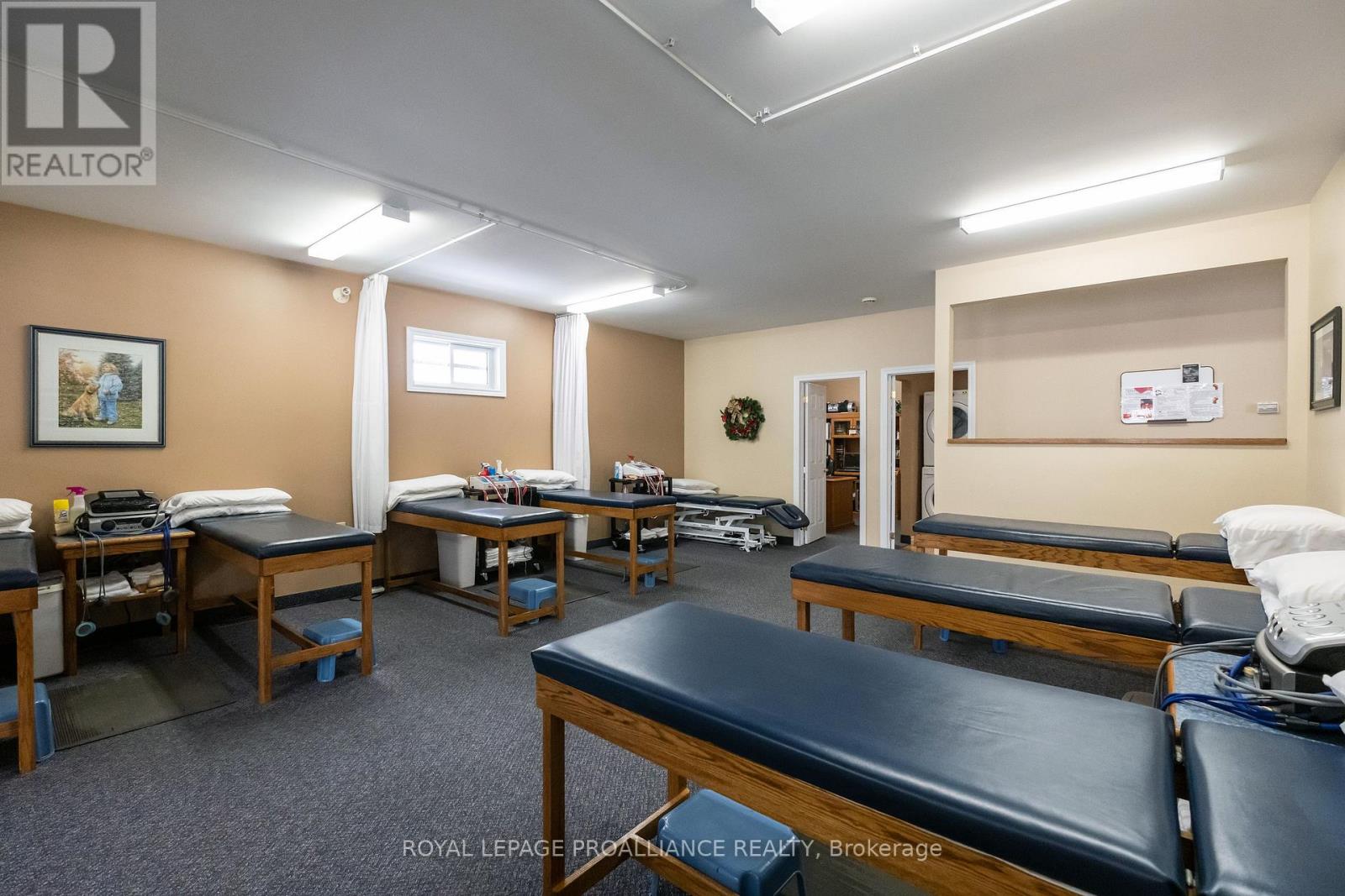 1 - 320 Sidney Street, Belleville, Ontario K8P 4Y7 - Photo 24 - X12512810