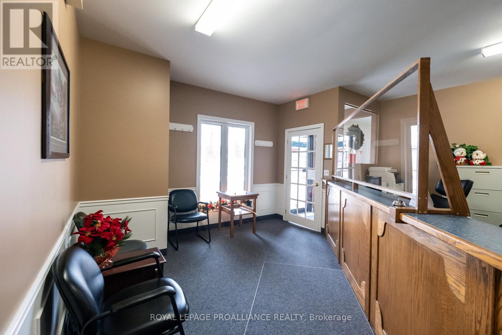 1 - 320 Sidney Street, Belleville, Ontario K8P 4Y7 - Photo 7 - X12512810