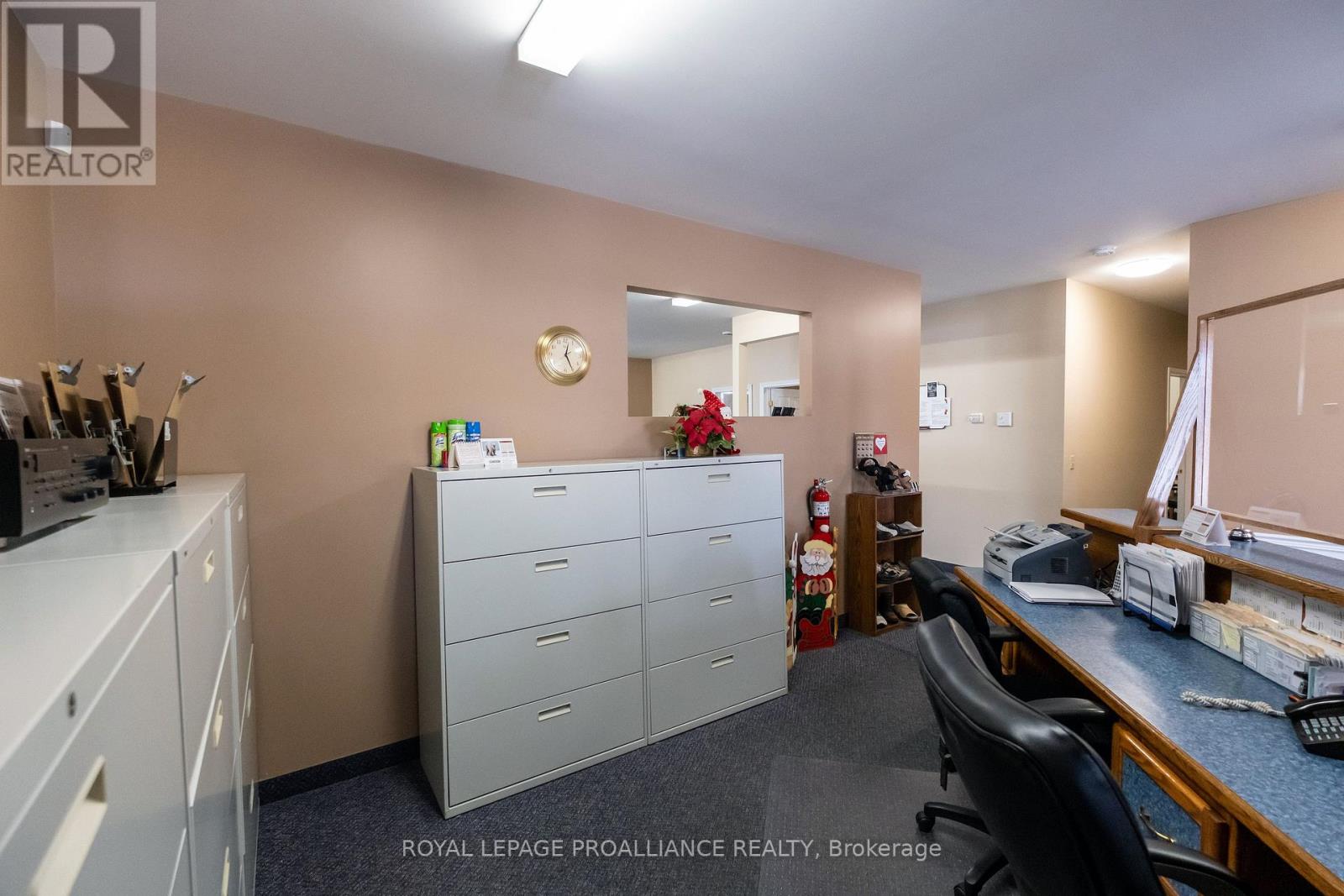 1 - 320 Sidney Street, Belleville, Ontario K8P 4Y7 - Photo 11 - X12512810