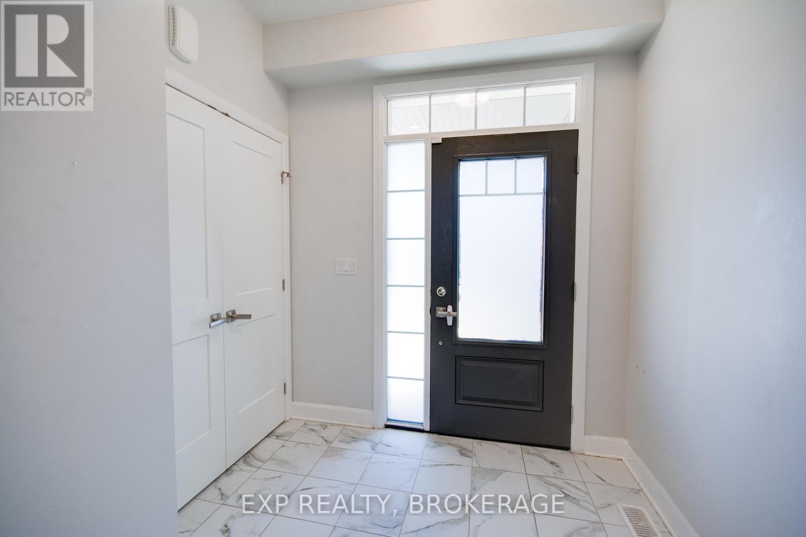 1261 Max Crescent, Kingston, Ontario K7P 0P2 - Photo 14 - X12440675