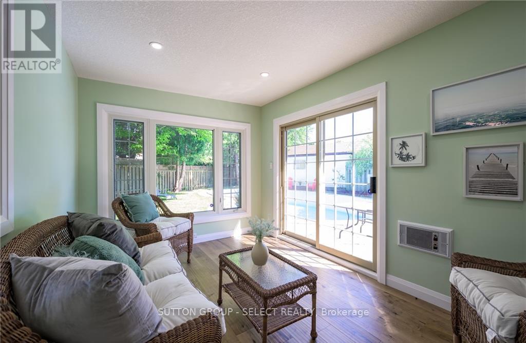 Upper - 6 Kirkton Court, London North, Ontario N5X 1T2 - Photo 9 - X12513940