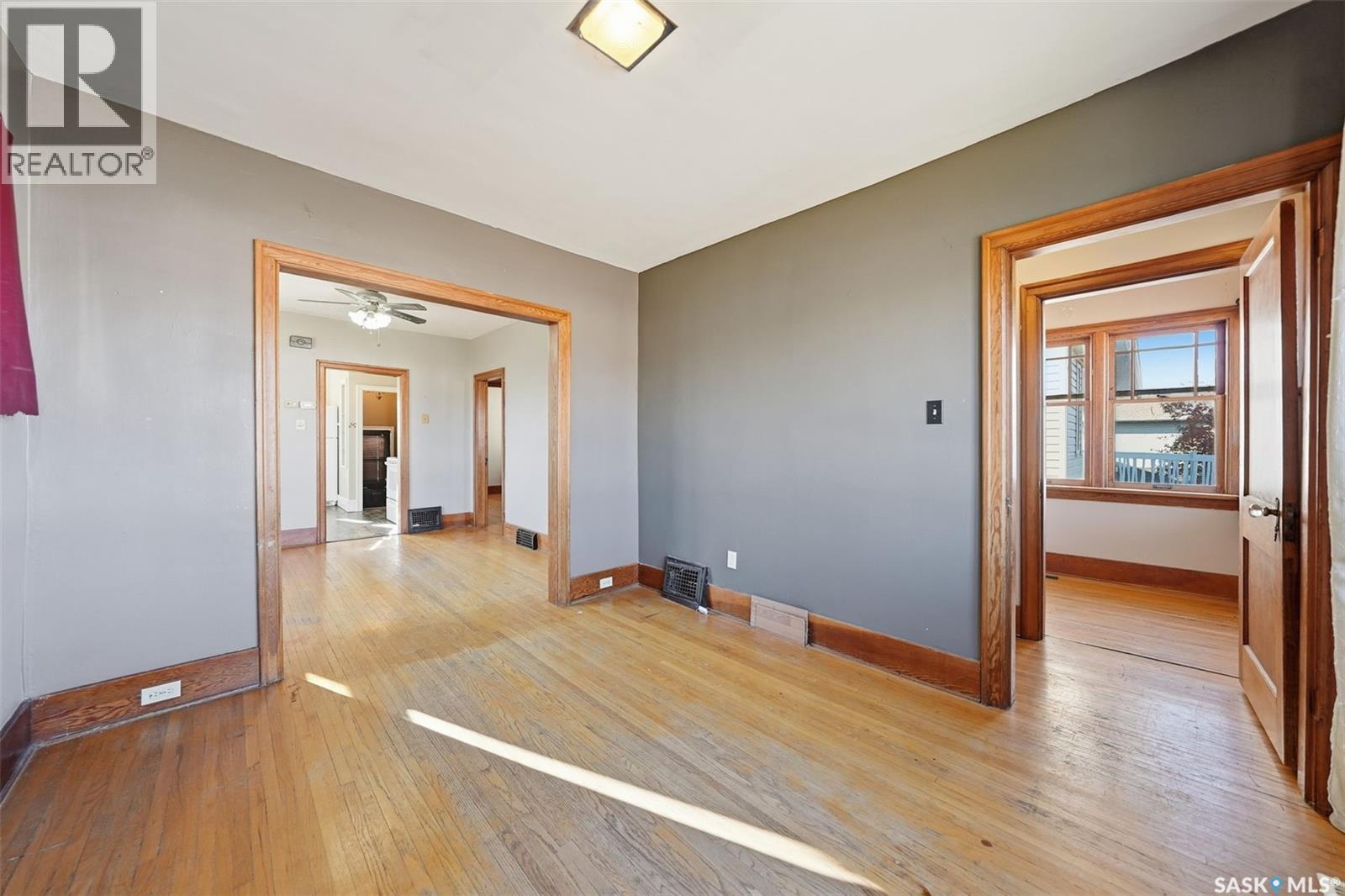 308-310 3rd Street, Dundurn, Saskatchewan  S0K 1K0 - Photo 5 - SK022353