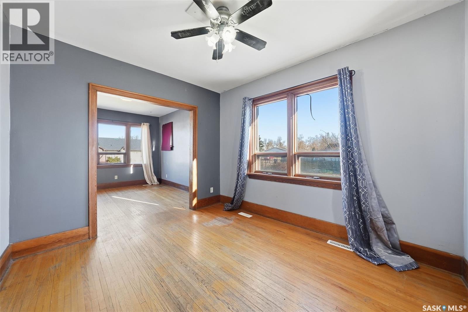 308-310 3rd Street, Dundurn, Saskatchewan  S0K 1K0 - Photo 8 - SK022353