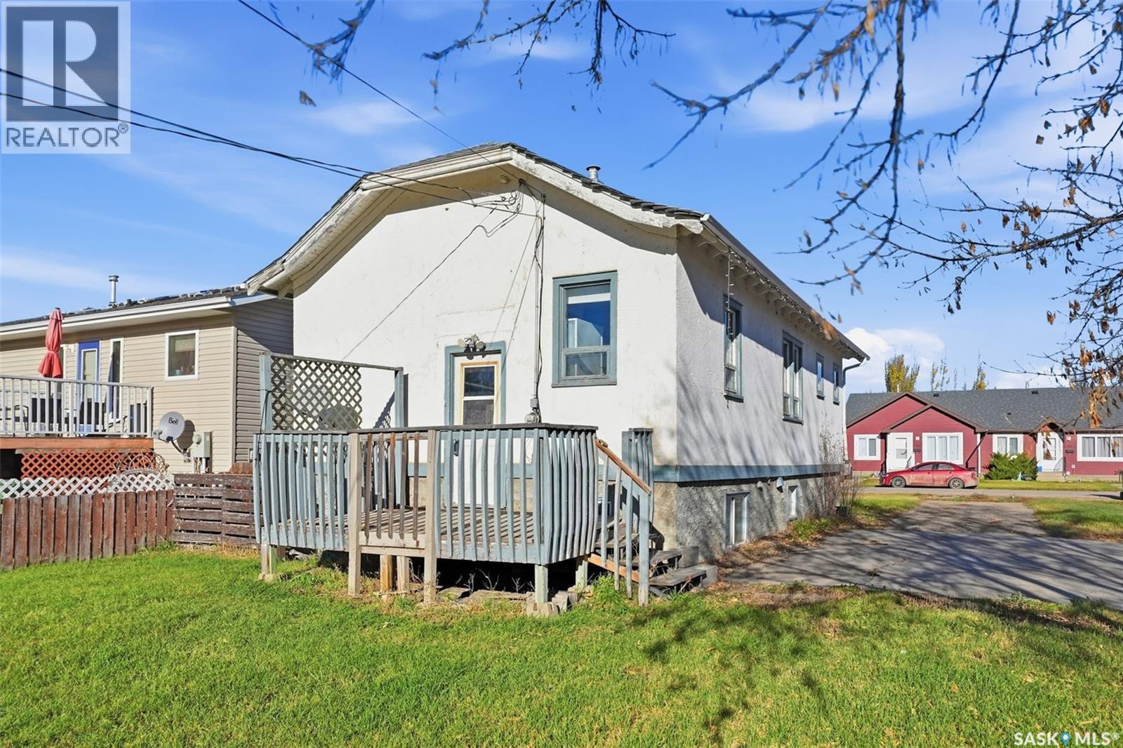 308-310 3rd Street, Dundurn, Saskatchewan  S0K 1K0 - Photo 27 - SK022353