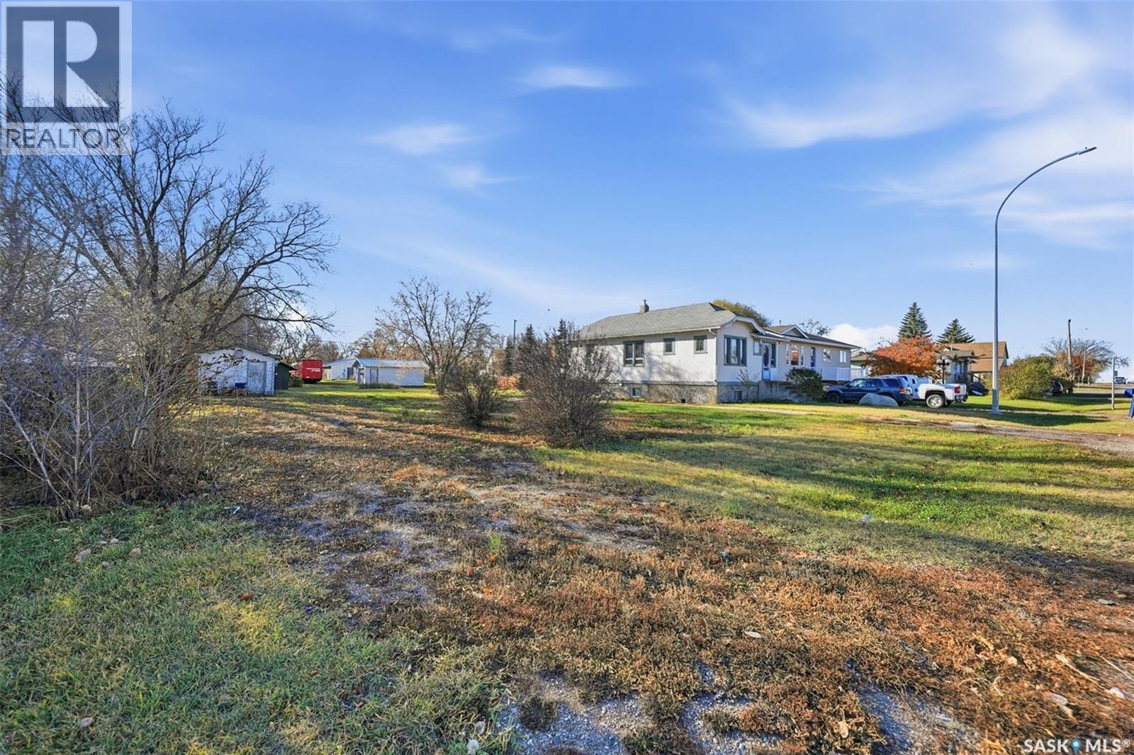 308-310 3rd Street, Dundurn, Saskatchewan  S0K 1K0 - Photo 33 - SK022353