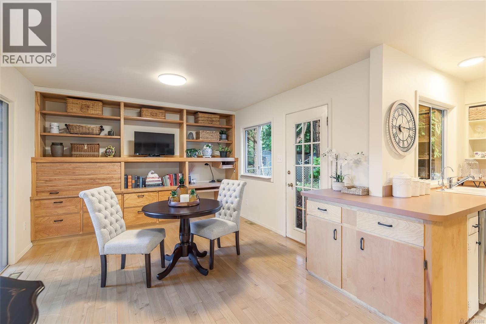 503 Quatna Rd, Qualicum Beach, British Columbia  V9K 1B4 - Photo 13 - 1015888