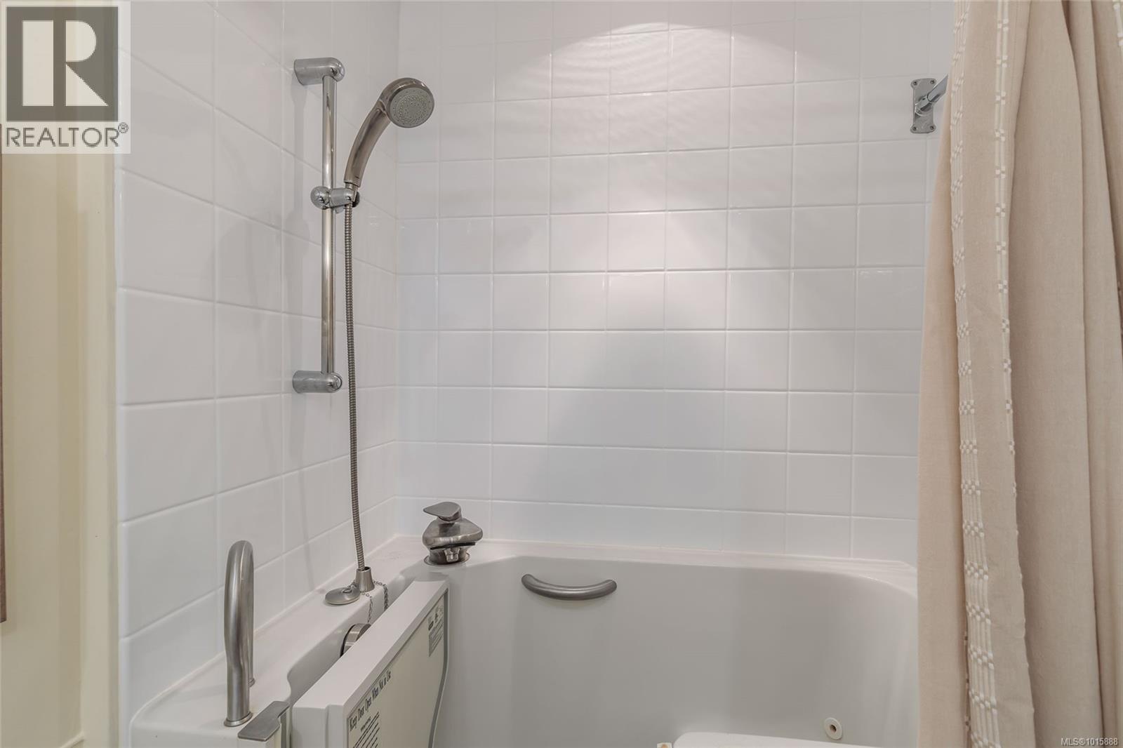 503 Quatna Rd, Qualicum Beach, British Columbia  V9K 1B4 - Photo 22 - 1015888