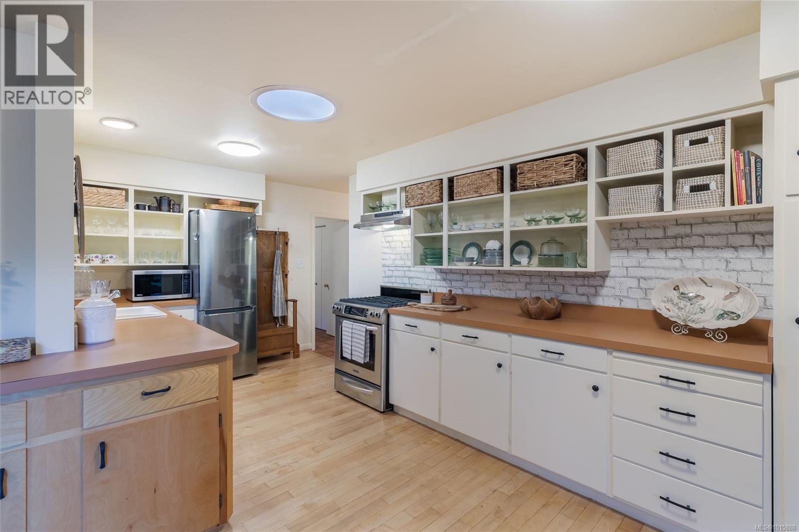 503 Quatna Rd, Qualicum Beach, British Columbia  V9K 1B4 - Photo 17 - 1015888