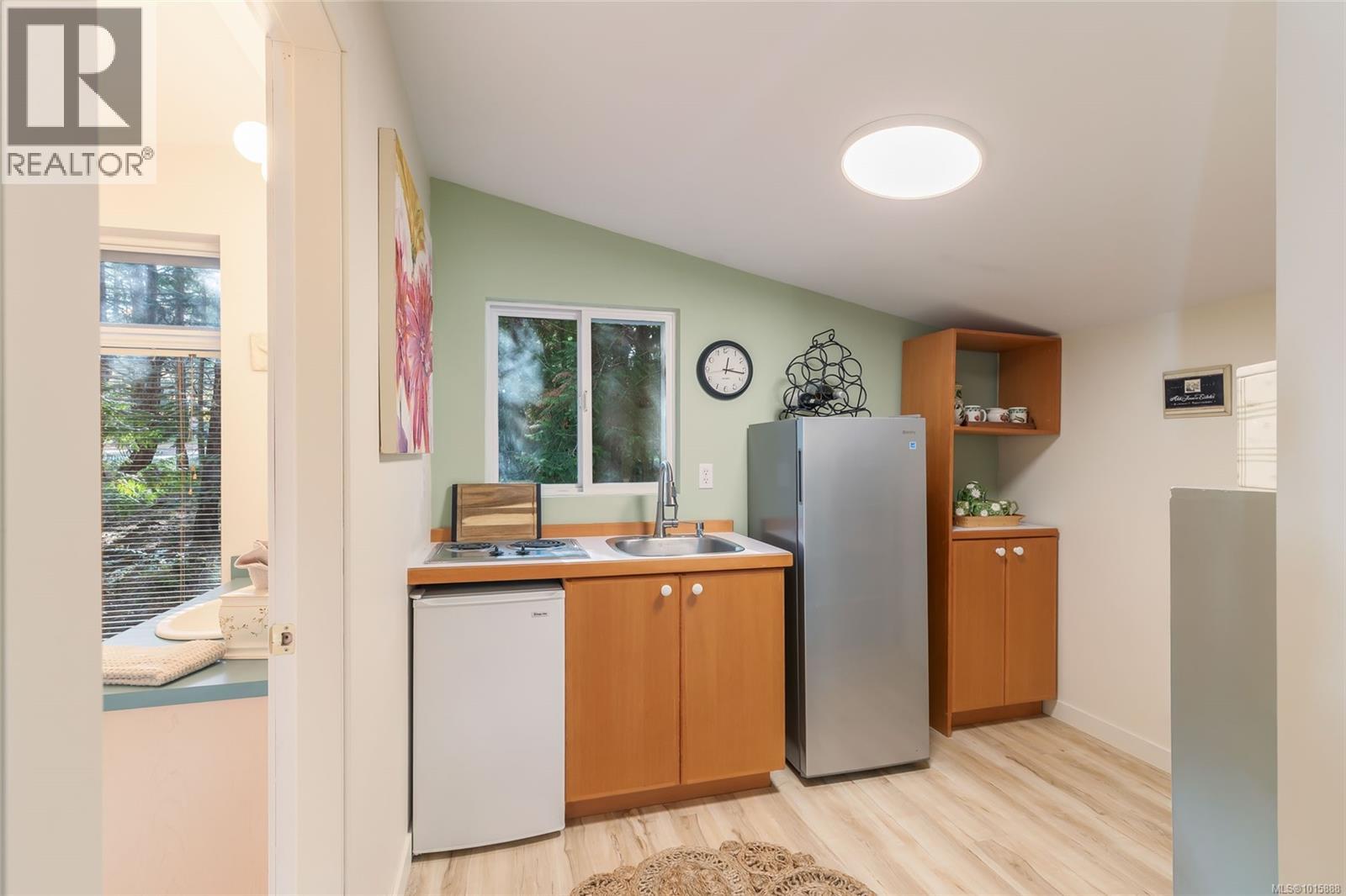 503 Quatna Rd, Qualicum Beach, British Columbia  V9K 1B4 - Photo 34 - 1015888