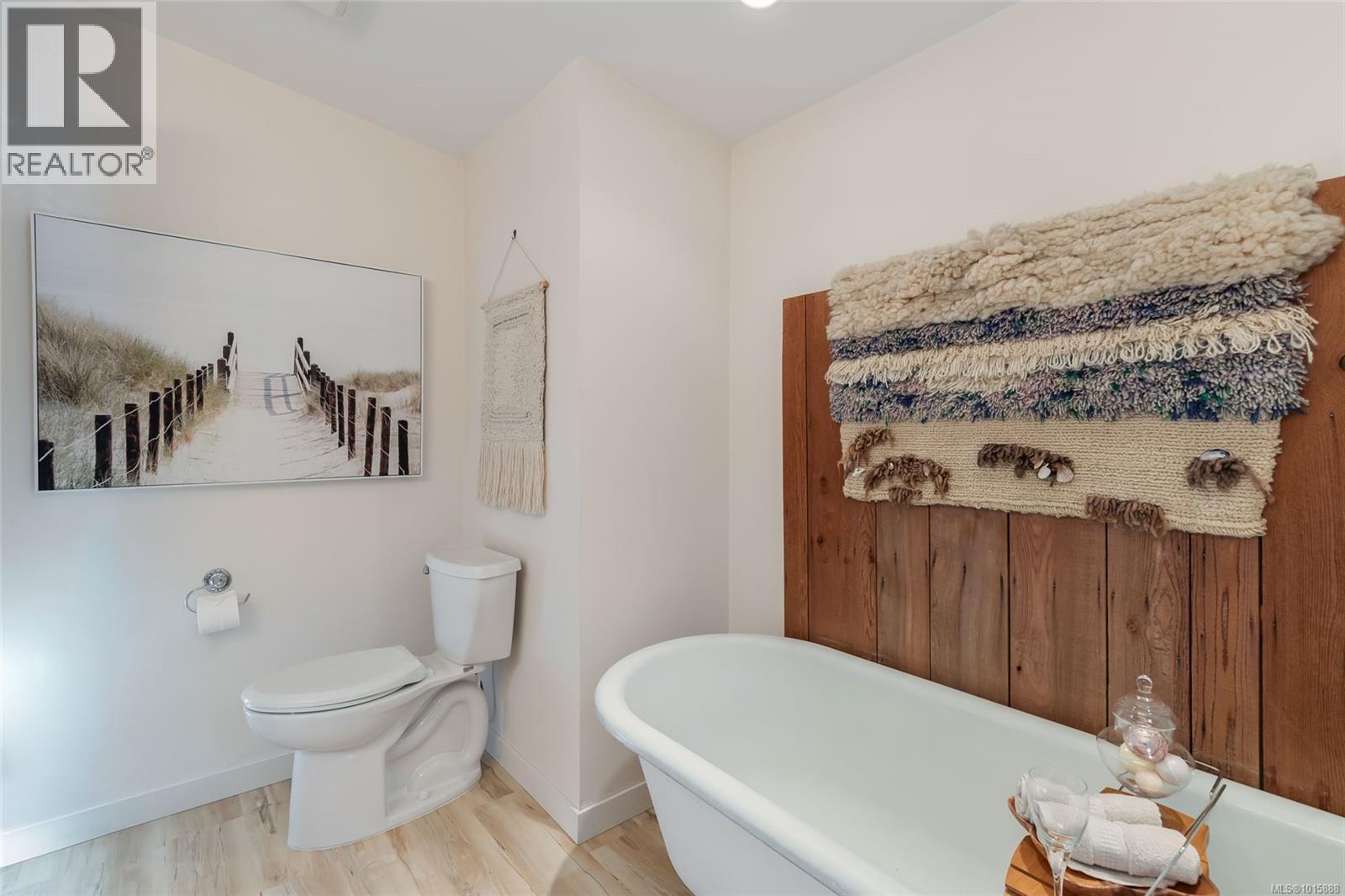 503 Quatna Rd, Qualicum Beach, British Columbia  V9K 1B4 - Photo 39 - 1015888