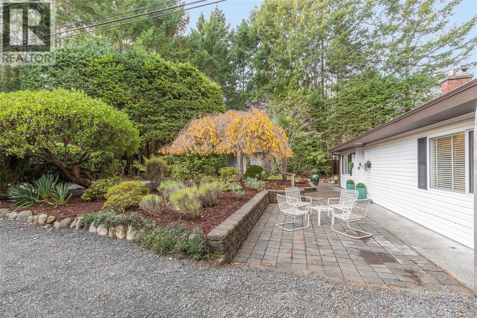 503 Quatna Rd, Qualicum Beach, British Columbia  V9K 1B4 - Photo 29 - 1015888