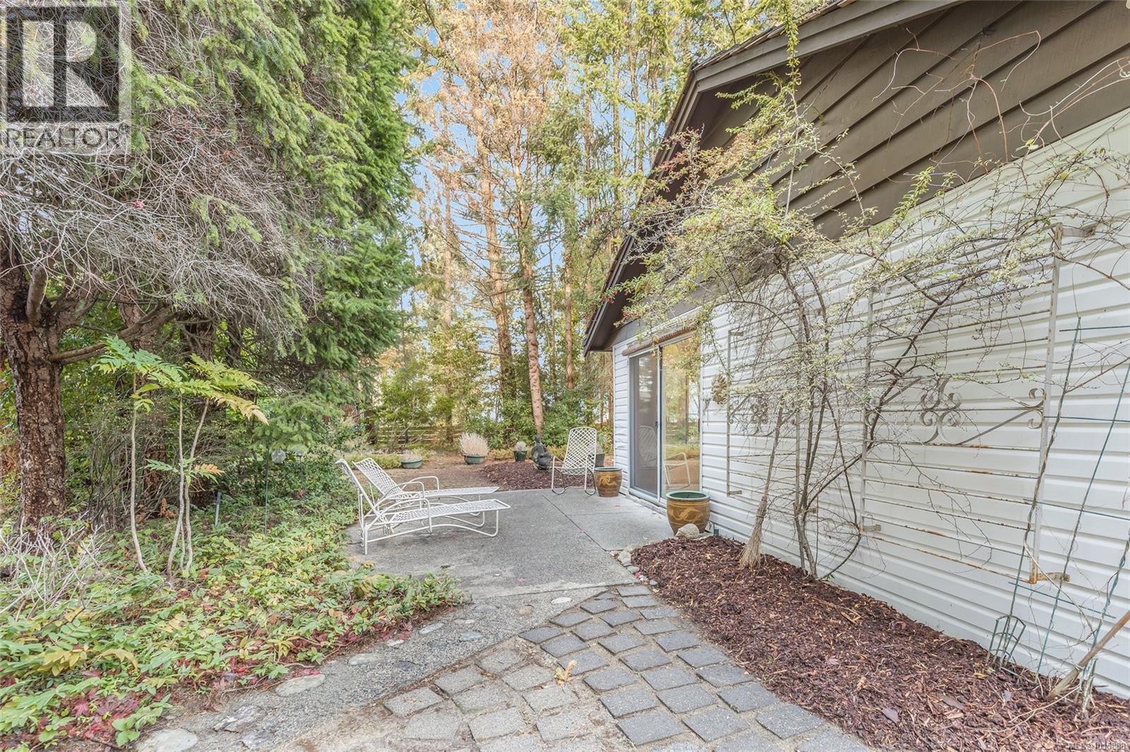 503 Quatna Rd, Qualicum Beach, British Columbia  V9K 1B4 - Photo 41 - 1015888