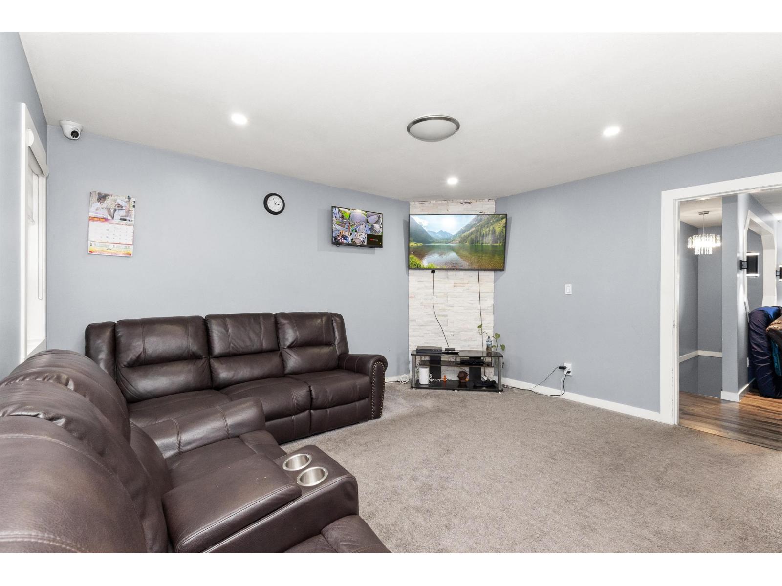 31362 Mcconachie Place, Abbotsford, British Columbia  V2T 5G6 - Photo 8 - R3064160