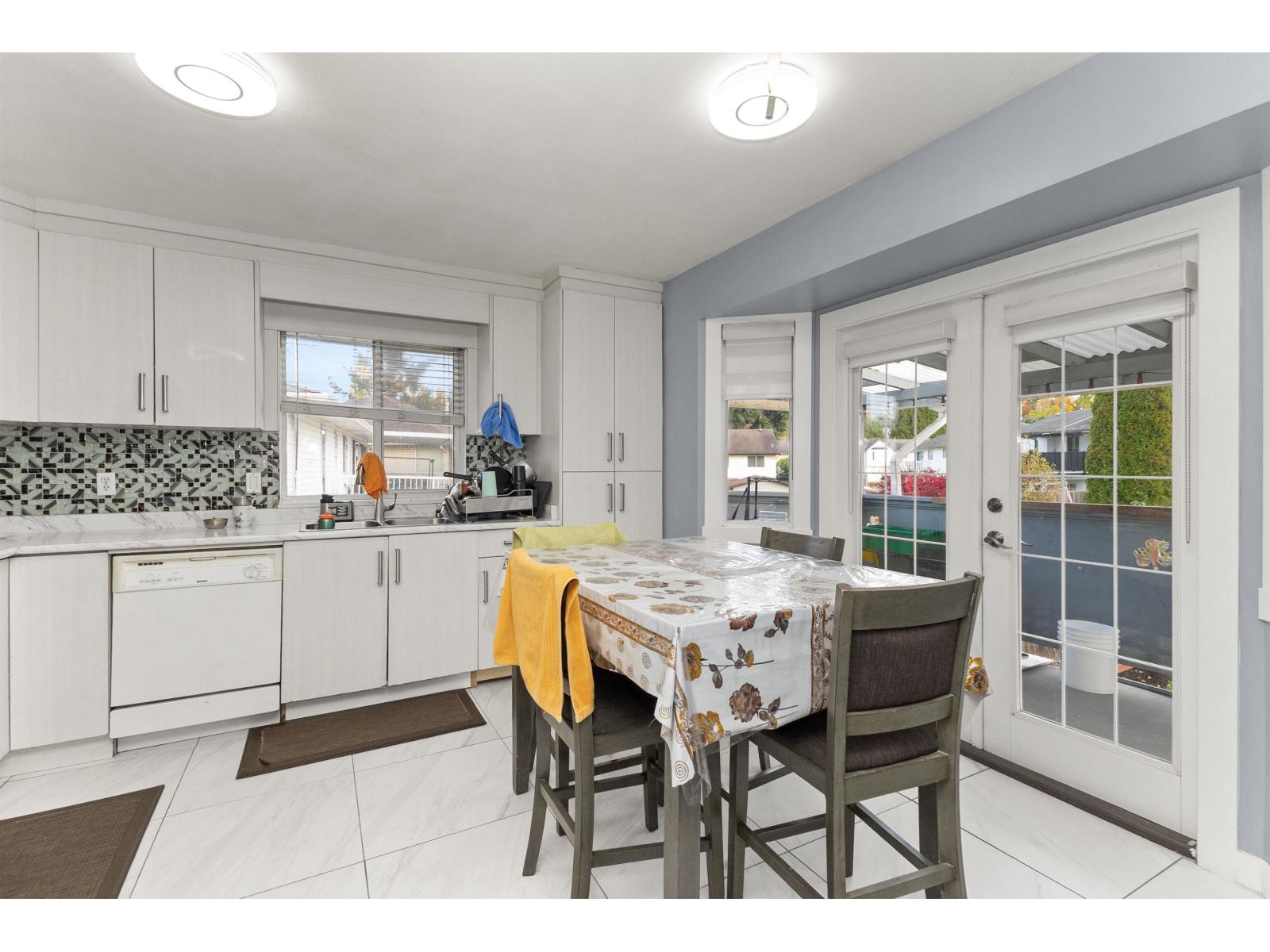 31362 Mcconachie Place, Abbotsford, British Columbia  V2T 5G6 - Photo 10 - R3064160