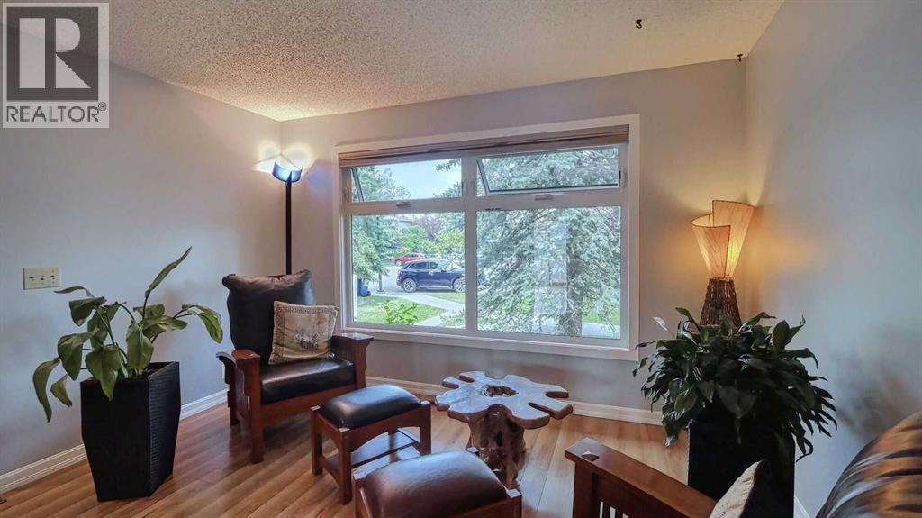 123 Woodsman Lane Sw, Calgary, Alberta  T2W 4Z5 - Photo 7 - A2264163