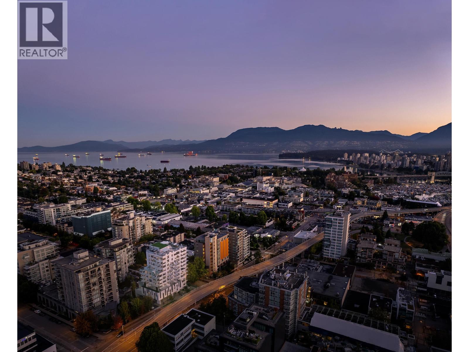 301 2323 FIR STREET, Vancouver, British Columbia