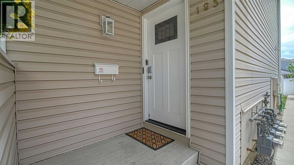 Property at 123 Woodsman Lane SW image 2