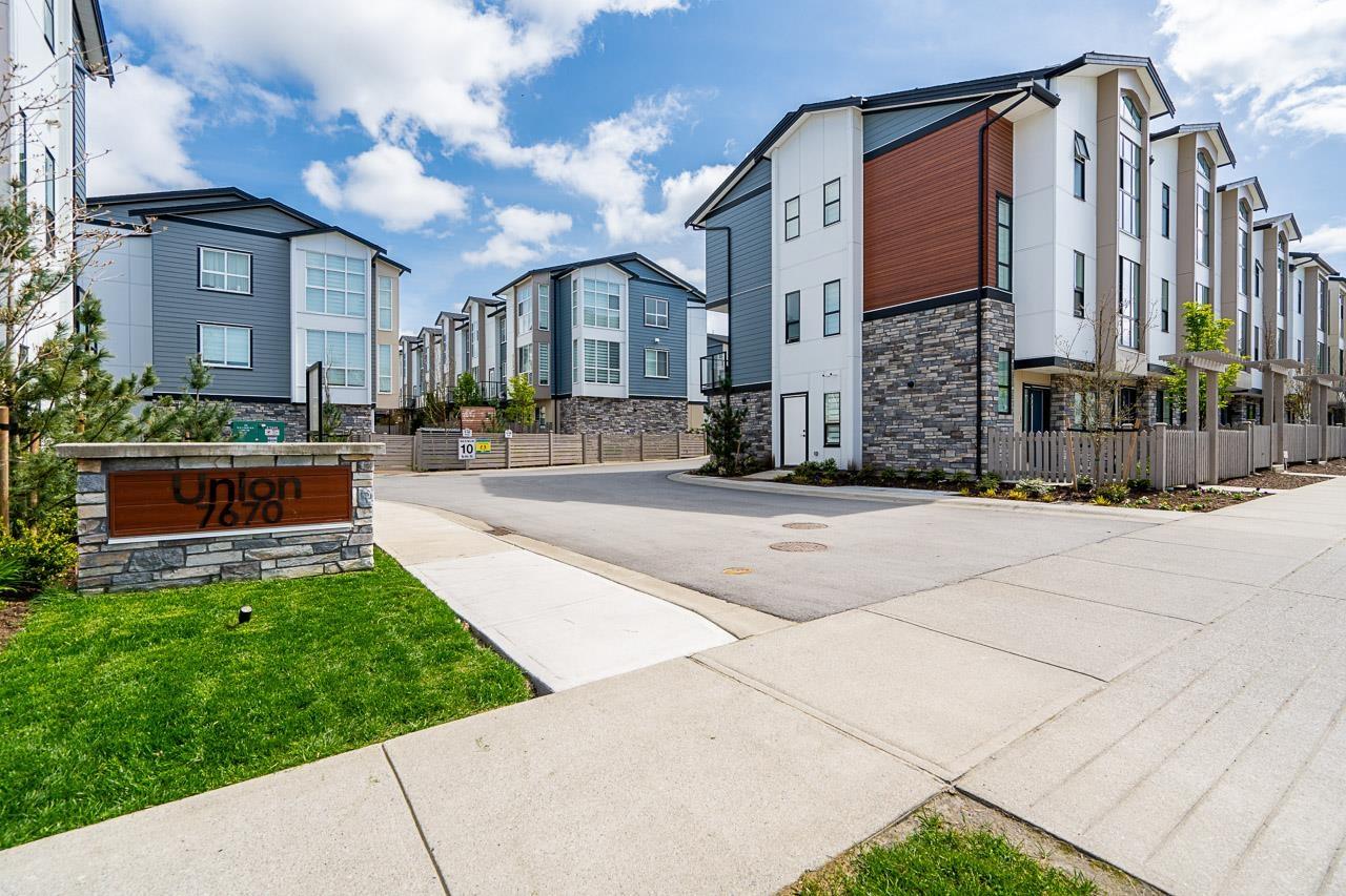 52 7670 207 Street, Langley, British Columbia  V2Y 3N7 - Photo 2 - R3065108