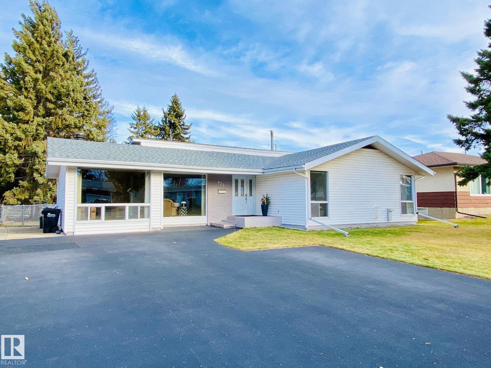 422 Evergreen St, Sherwood Park, Alberta  T8A 1K3 - Photo 2 - E4464806