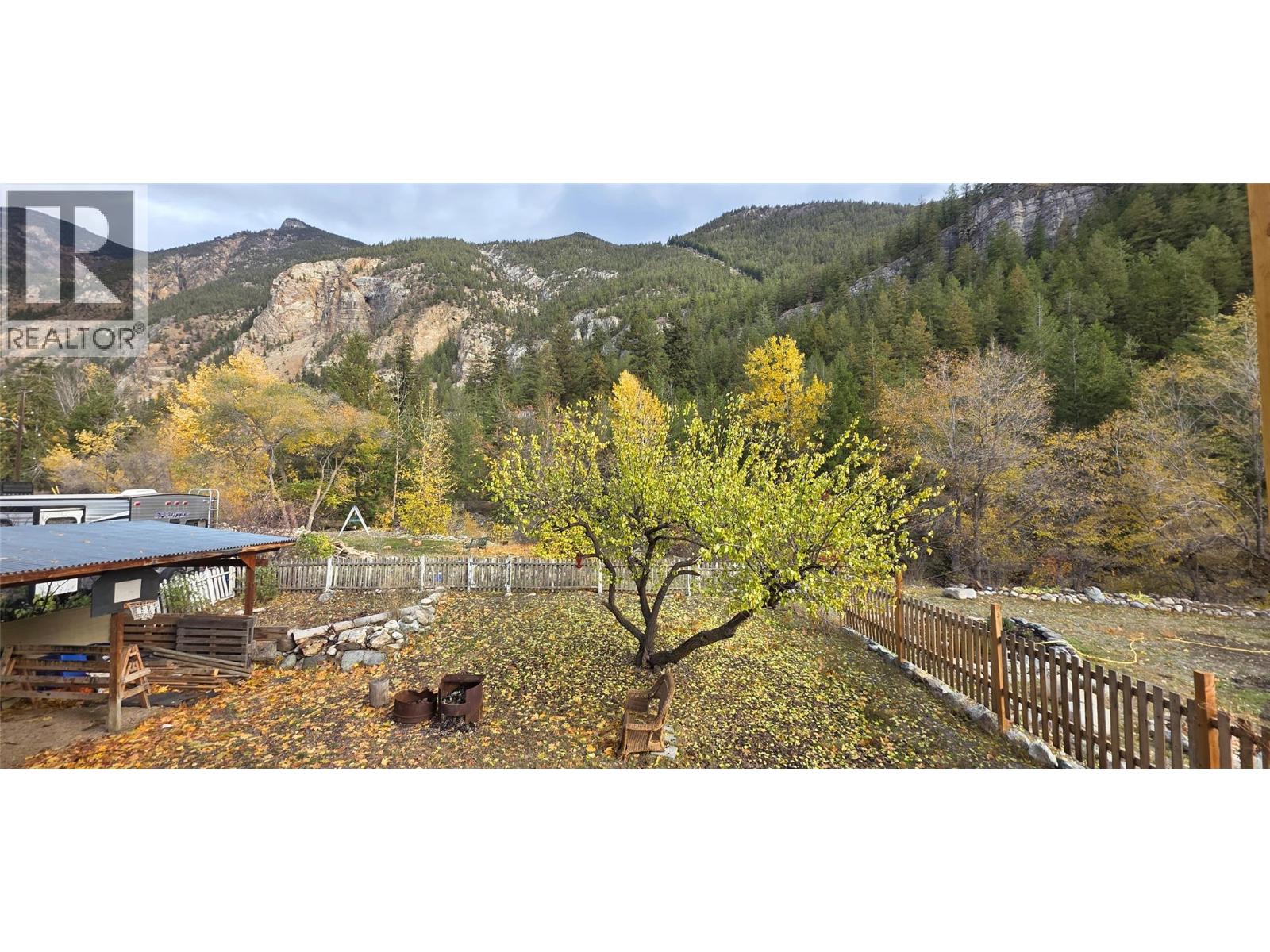 853 Cawston Avenue, Hedley, British Columbia  V0X 1K0 - Photo 16 - 10365102