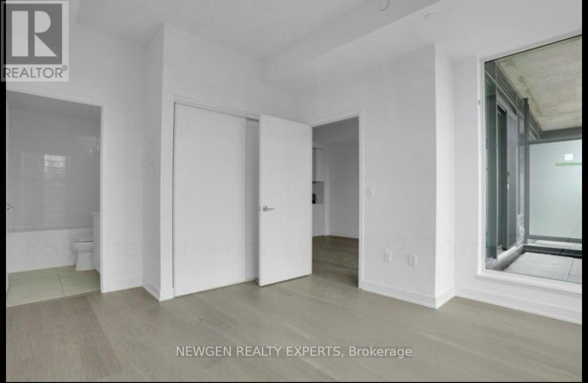 824 - 859 The Queensway, Toronto, Ontario M8Z 1N8 - Photo 15 - W12478583