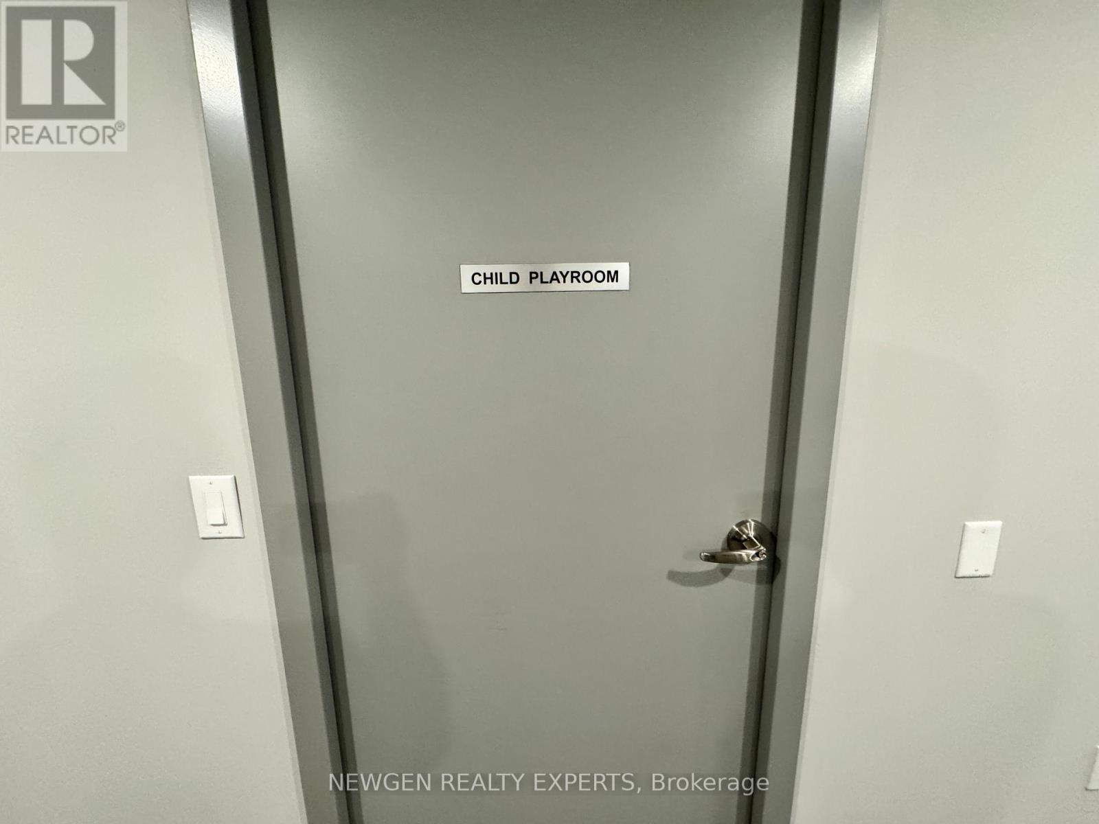 824 - 859 The Queensway, Toronto, Ontario M8Z 1N8 - Photo 18 - W12478583