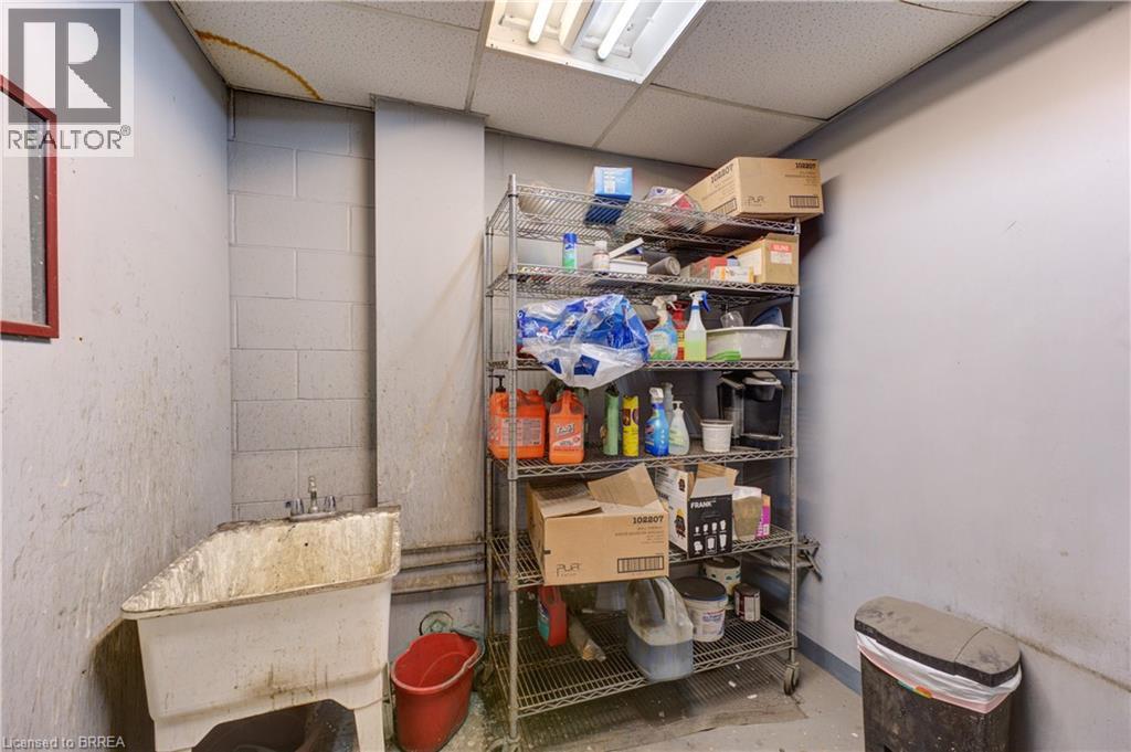 84 Copernicus Boulevard Unit# 2, Brantford, Ontario N3P 1K5 - Photo 11 - 40784892