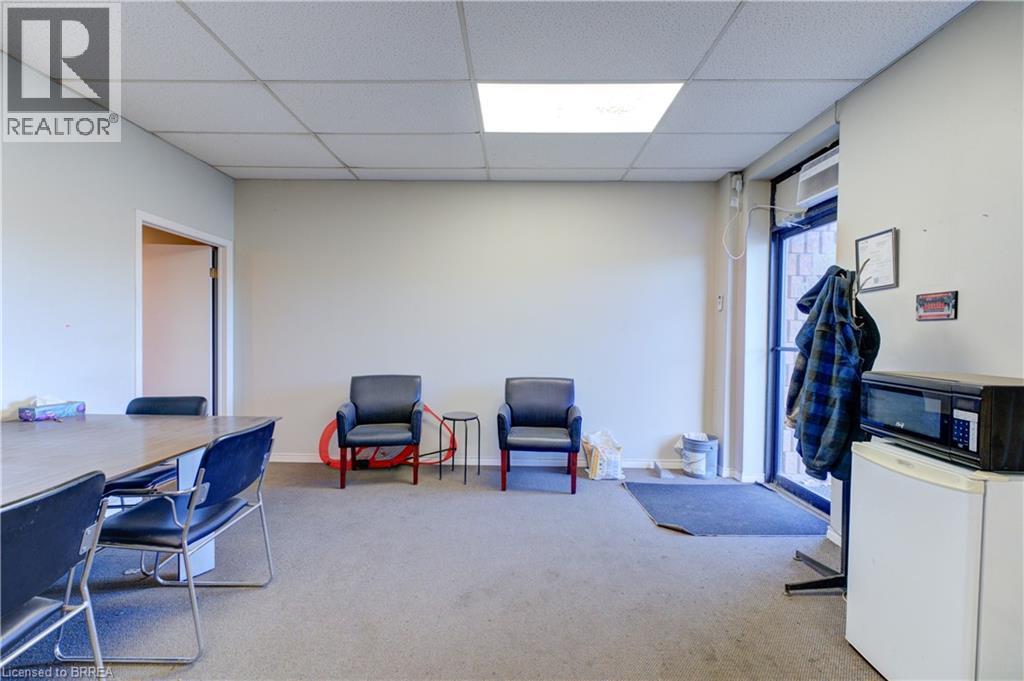 84 Copernicus Boulevard Unit# 2, Brantford, Ontario N3P 1K5 - Photo 7 - 40784892