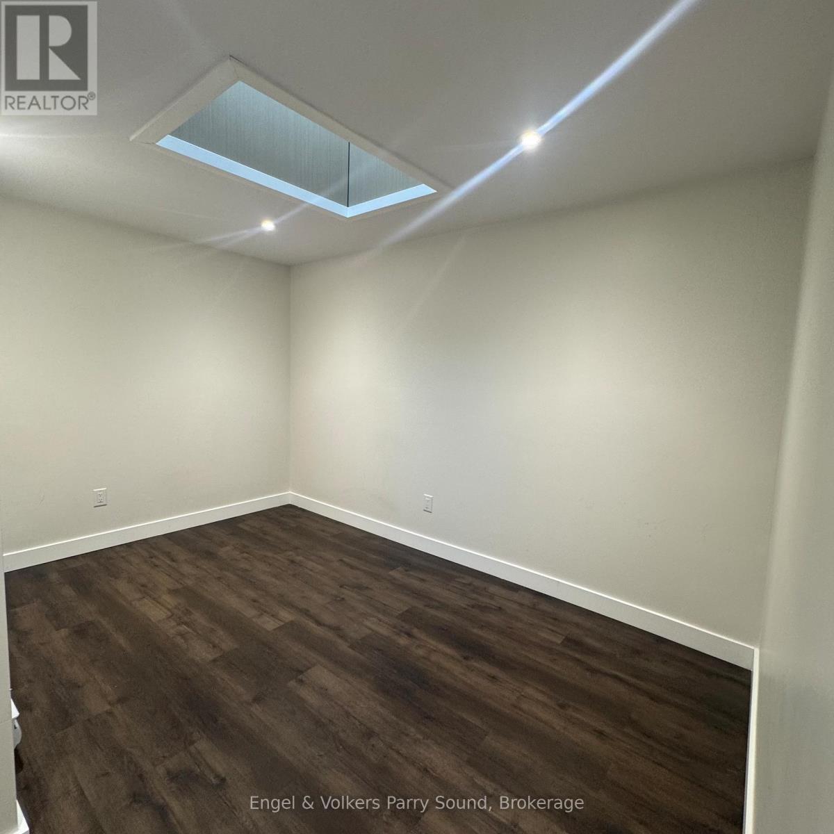 202 - 57 James Street, Parry Sound, Ontario P2A 1T5 - Photo 11 - X12512522