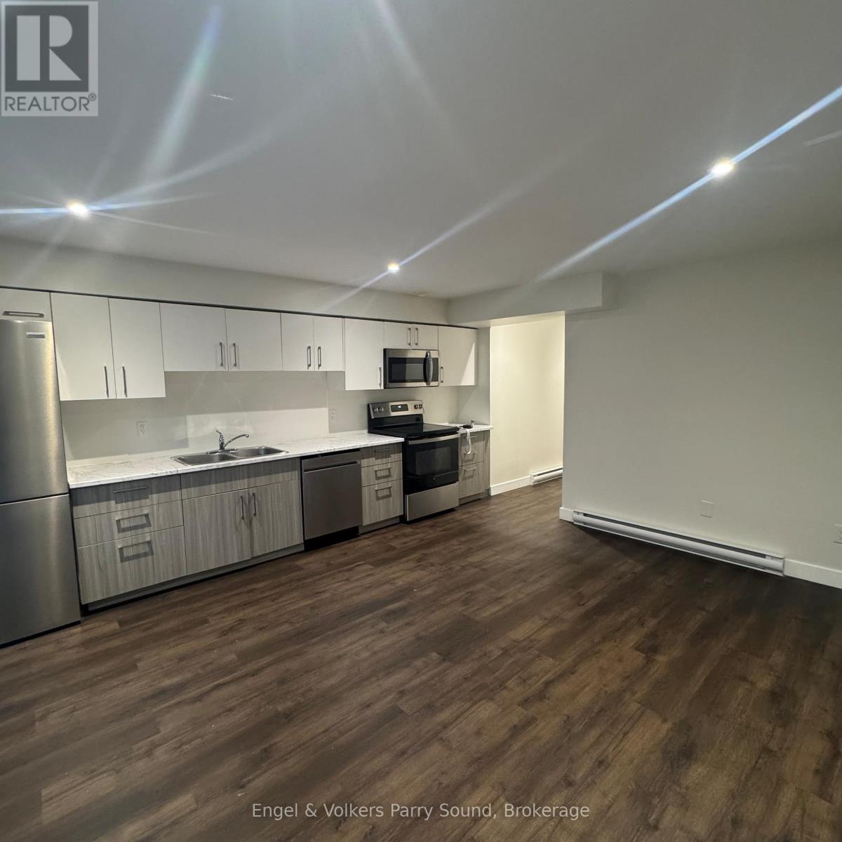 202 - 57 James Street, Parry Sound, Ontario P2A 1T5 - Photo 7 - X12512522