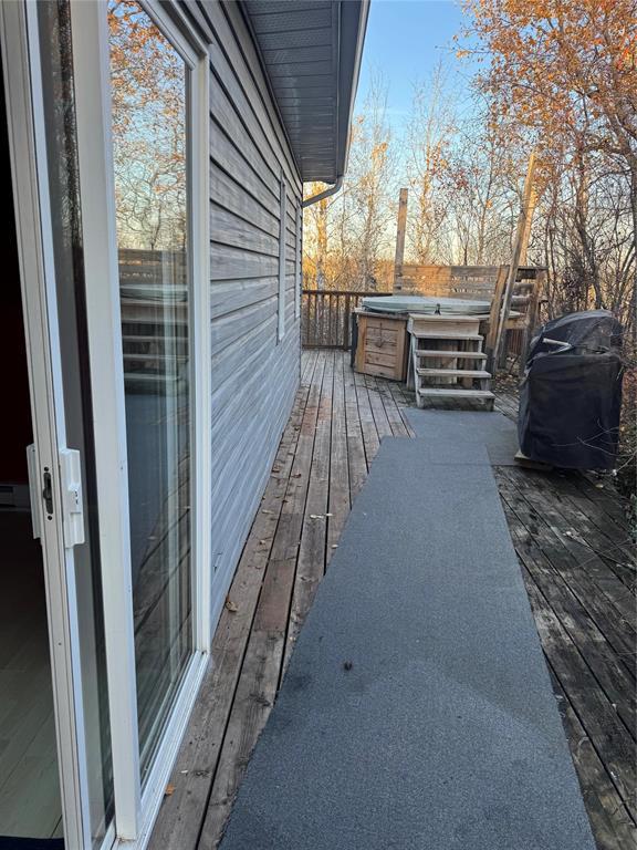 1 Penniac Bay Road, West Hawk Lake, Manitoba  R0E 0N0 - Photo 3 - 202528006