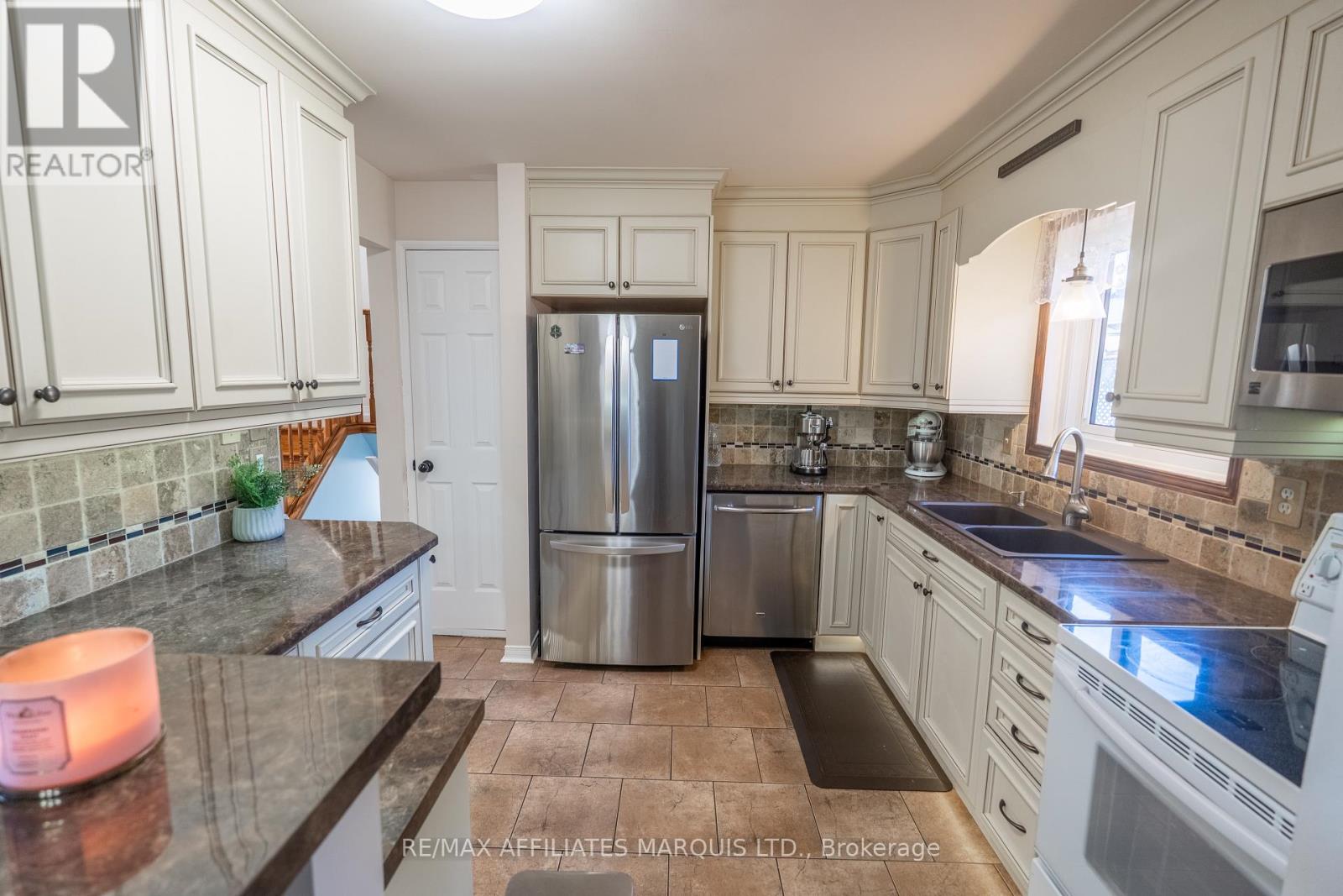 1619 First Street E, Cornwall, Ontario K6H 7A5 - Photo 7 - X12514108