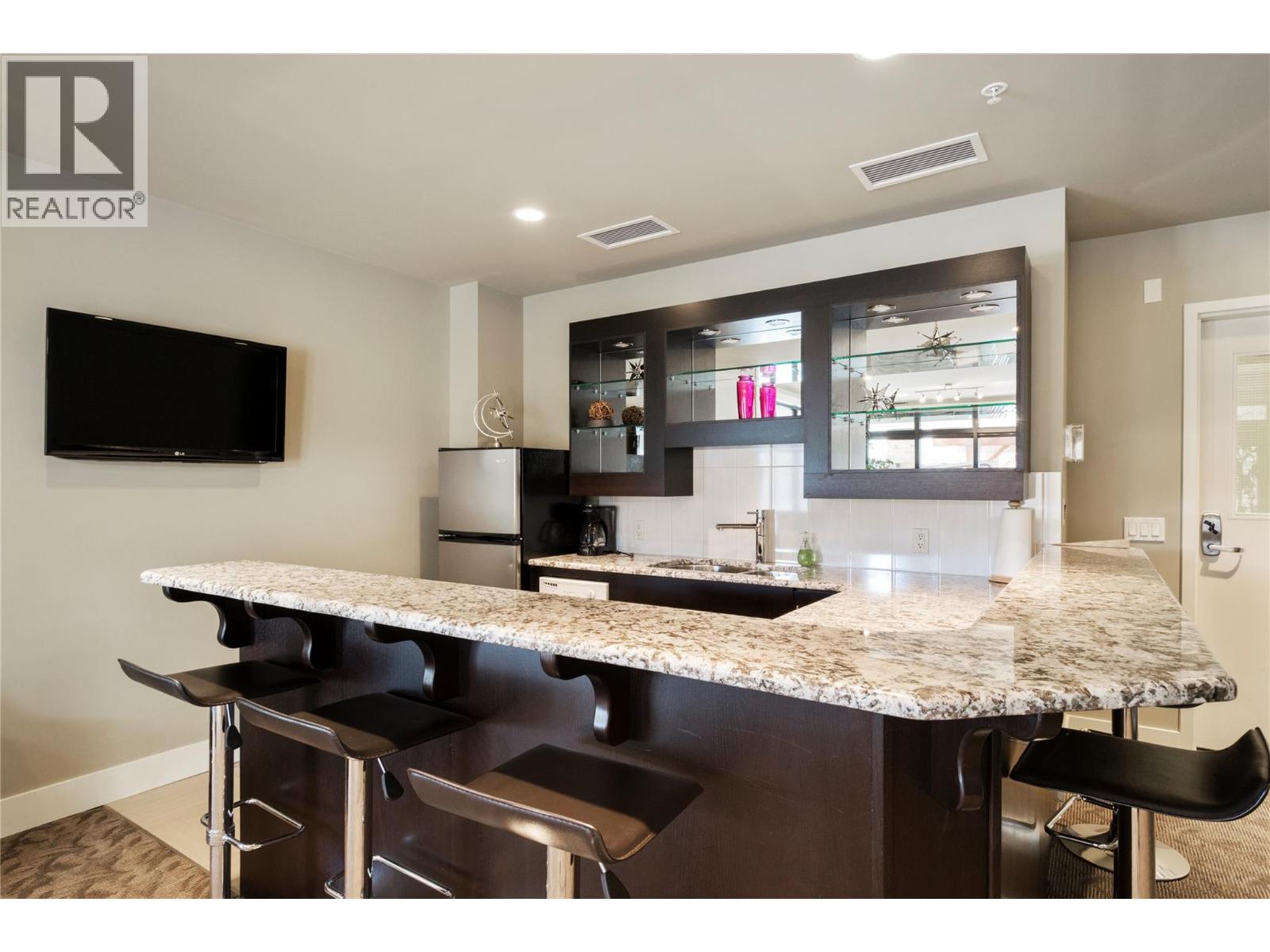 326 Mara Lake Lane Unit# 401, Sicamous, British Columbia  V0E 2V1 - Photo 16 - 10367660