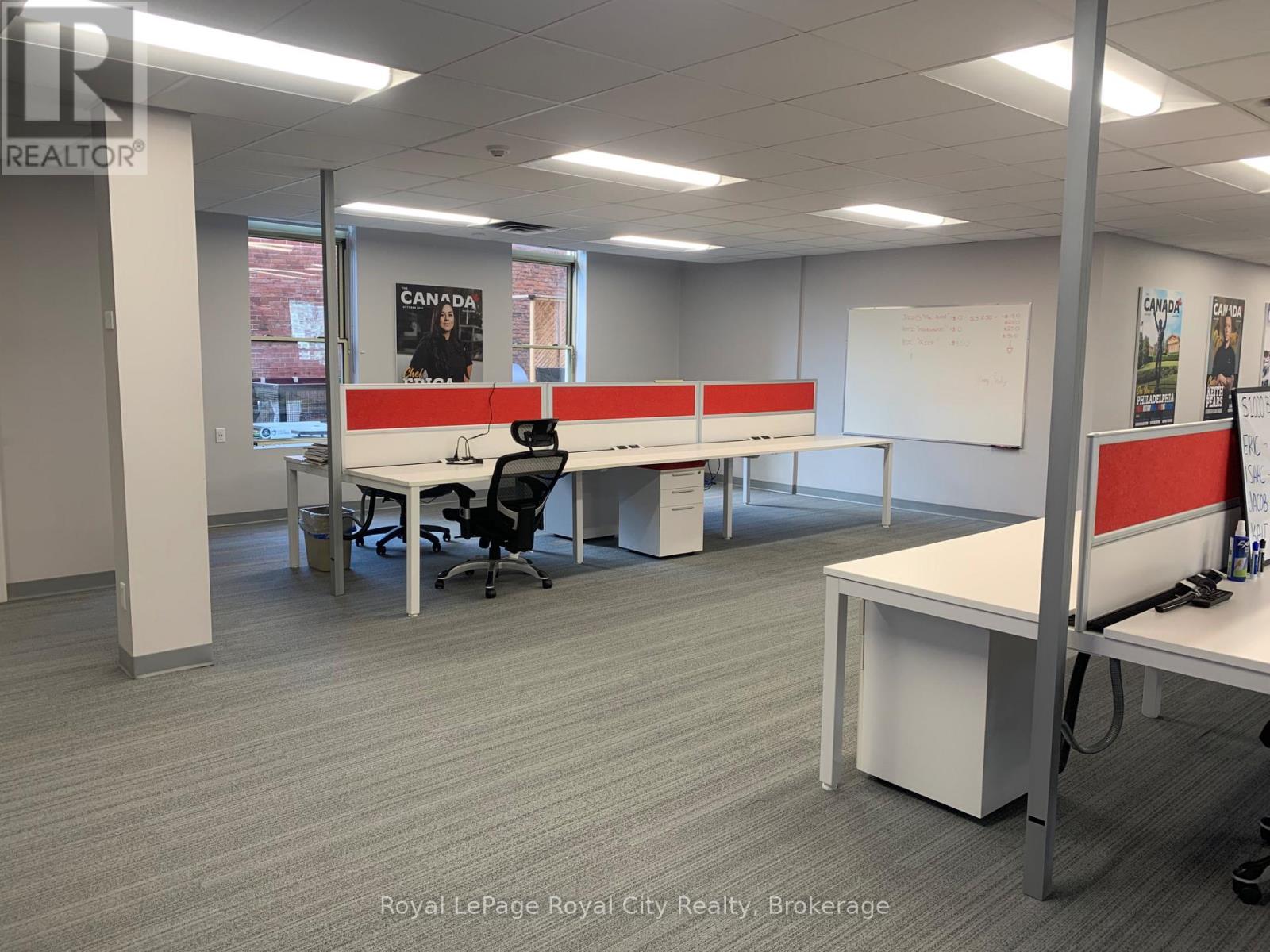 201 - 2 Wyndham Street N, Guelph (Downtown), Ontario  N1H 4E3 - Photo 4 - X12514026