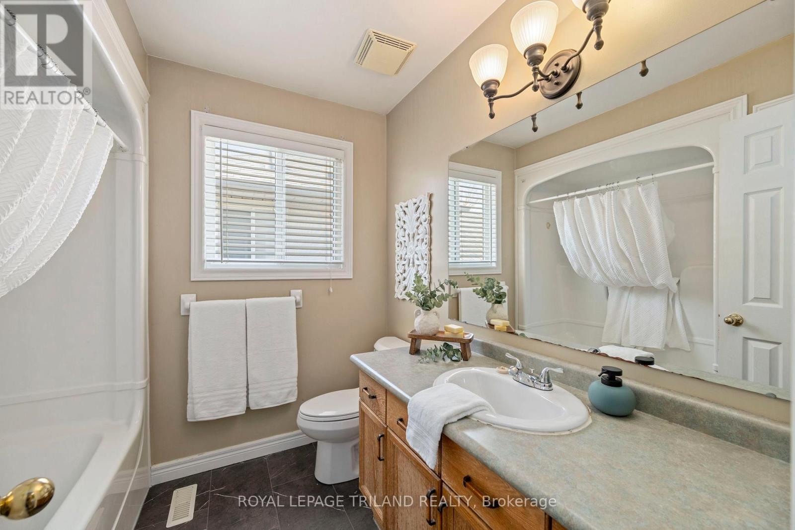 57 Axford Parkway, St. Thomas, Ontario  N5R 6E7 - Photo 12 - X12514052