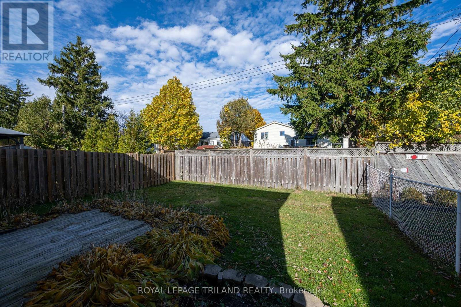 57 Axford Parkway, St. Thomas, Ontario  N5R 6E7 - Photo 30 - X12514052