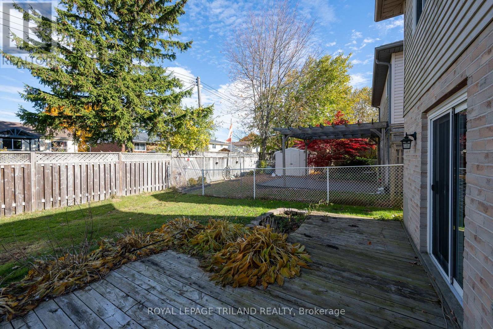 57 Axford Parkway, St. Thomas, Ontario  N5R 6E7 - Photo 32 - X12514052