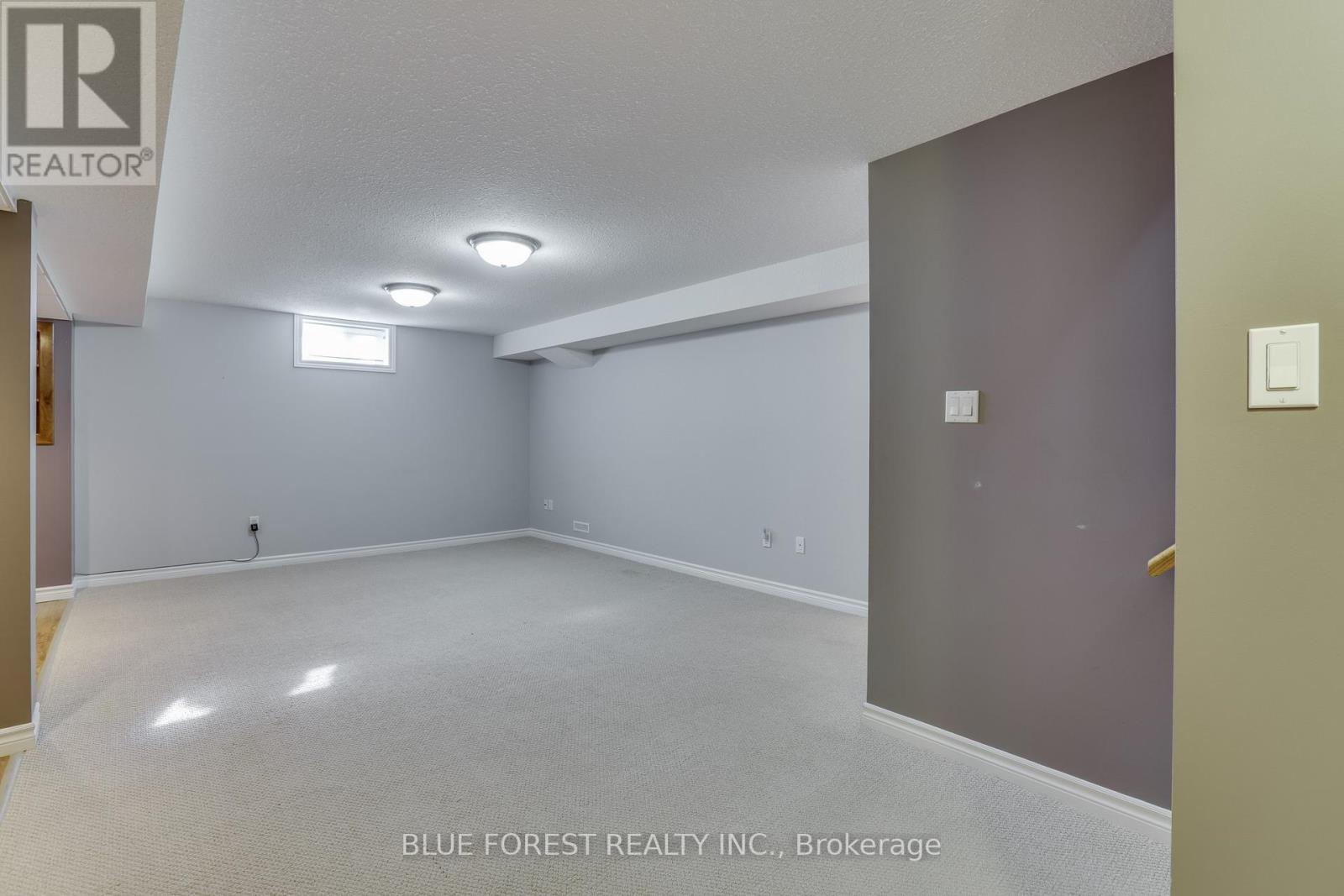 5 - 5 Foxhollow Drive, Thames Centre, Ontario  N0L 1G3 - Photo 25 - X12514096