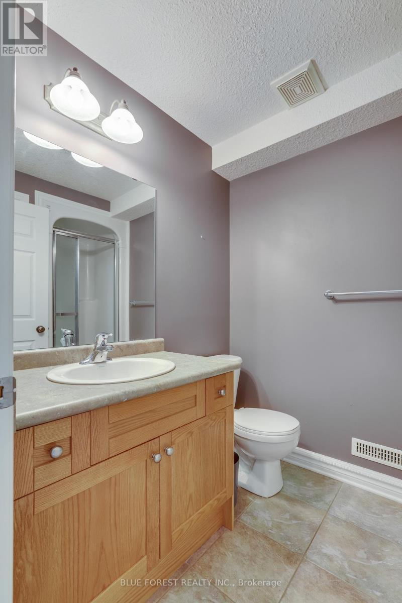 5 - 5 Foxhollow Drive, Thames Centre, Ontario  N0L 1G3 - Photo 29 - X12514096