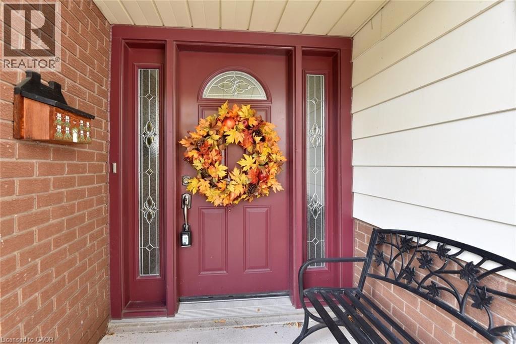 4037 Flemish Drive, Burlington, Ontario  L7L 1Z7 - Photo 4 - 40781962