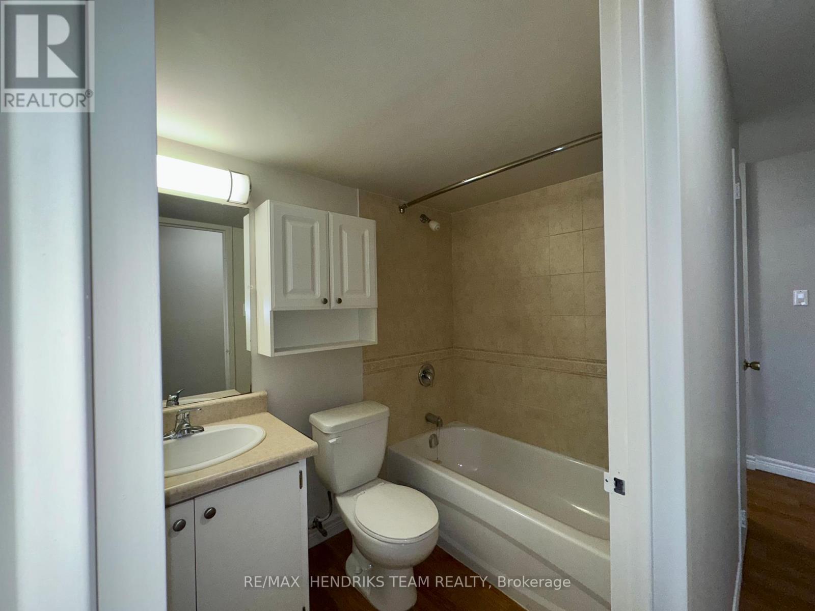 410 - 156 Fitch Street, Welland, Ontario L3C 4V6 - Photo 13 - X12511564