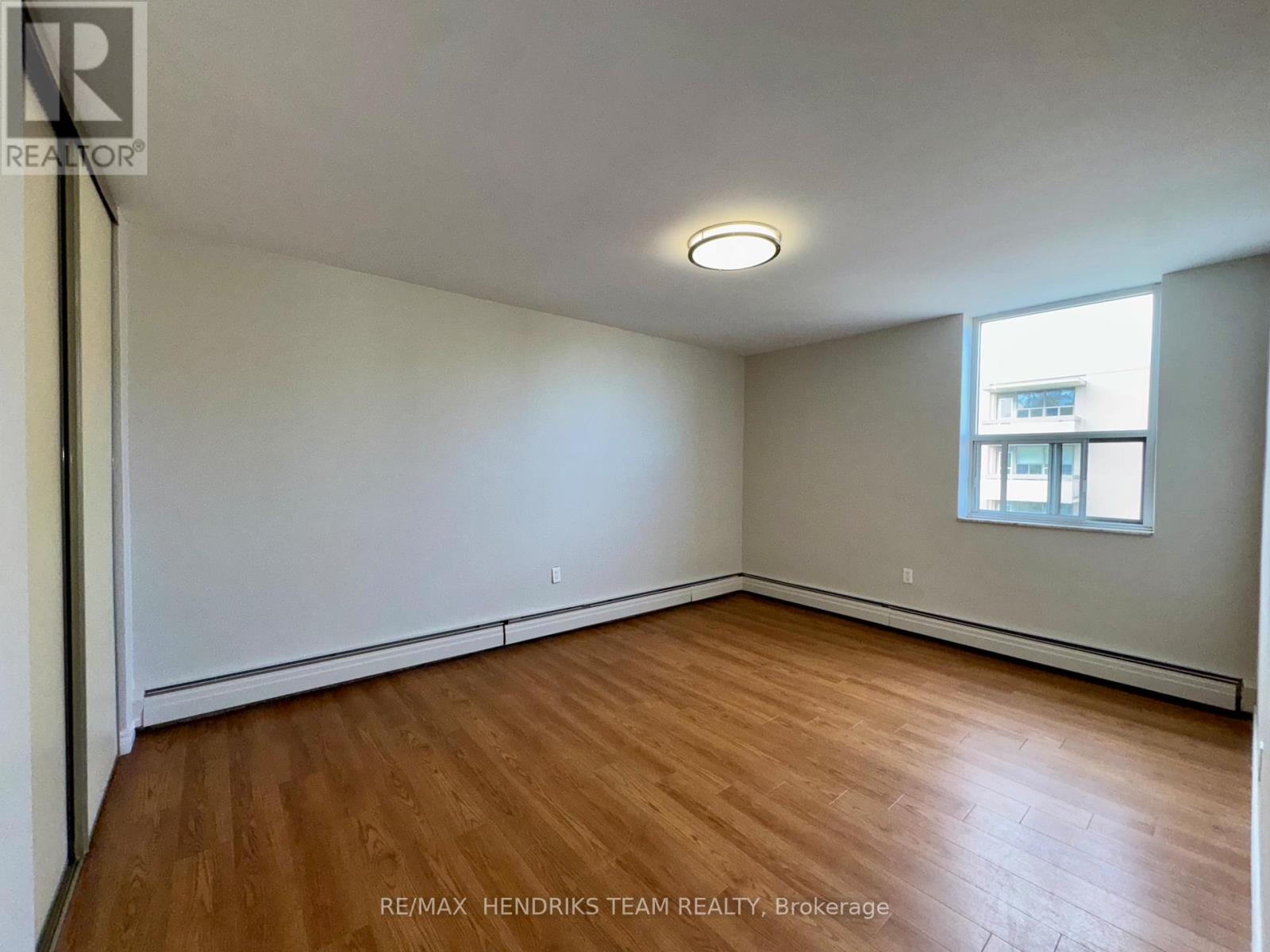 410 - 156 Fitch Street, Welland, Ontario L3C 4V6 - Photo 14 - X12511564