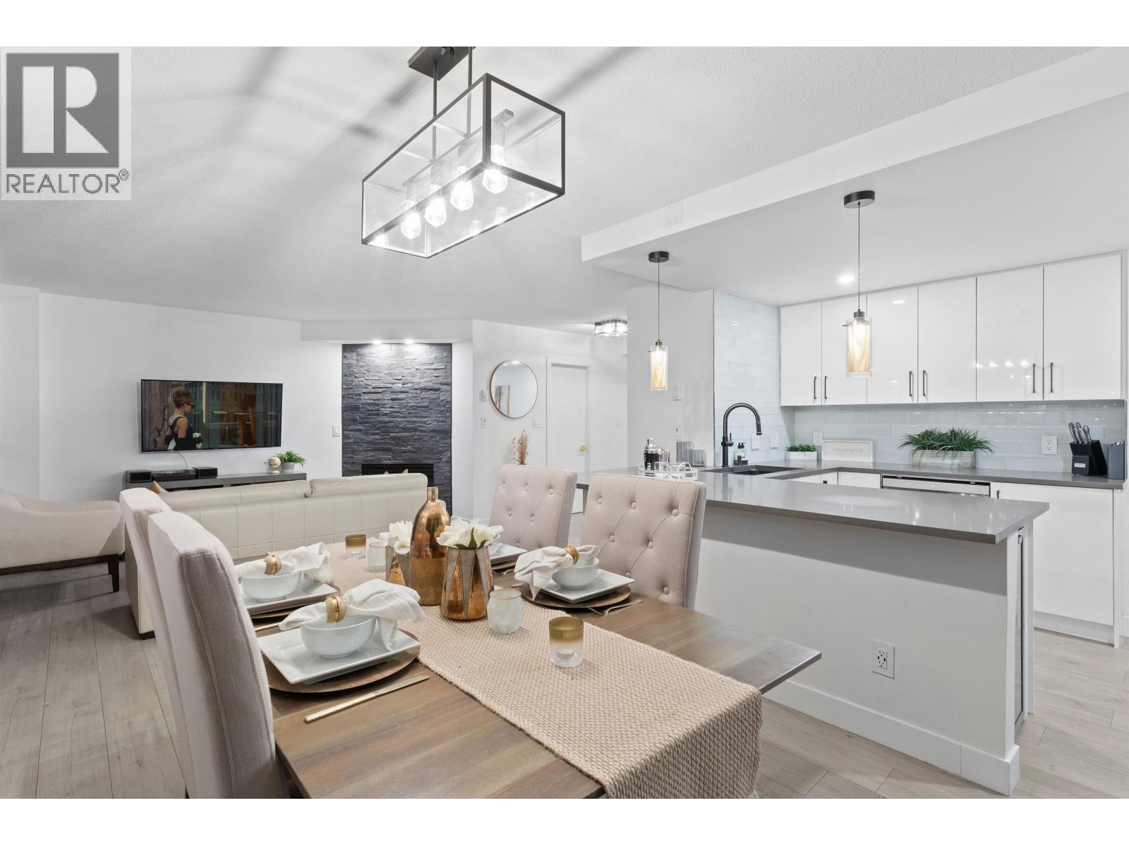 301 789 Jervis Street, Vancouver, British Columbia V6E 2B1 - Photo 12 - R3037353