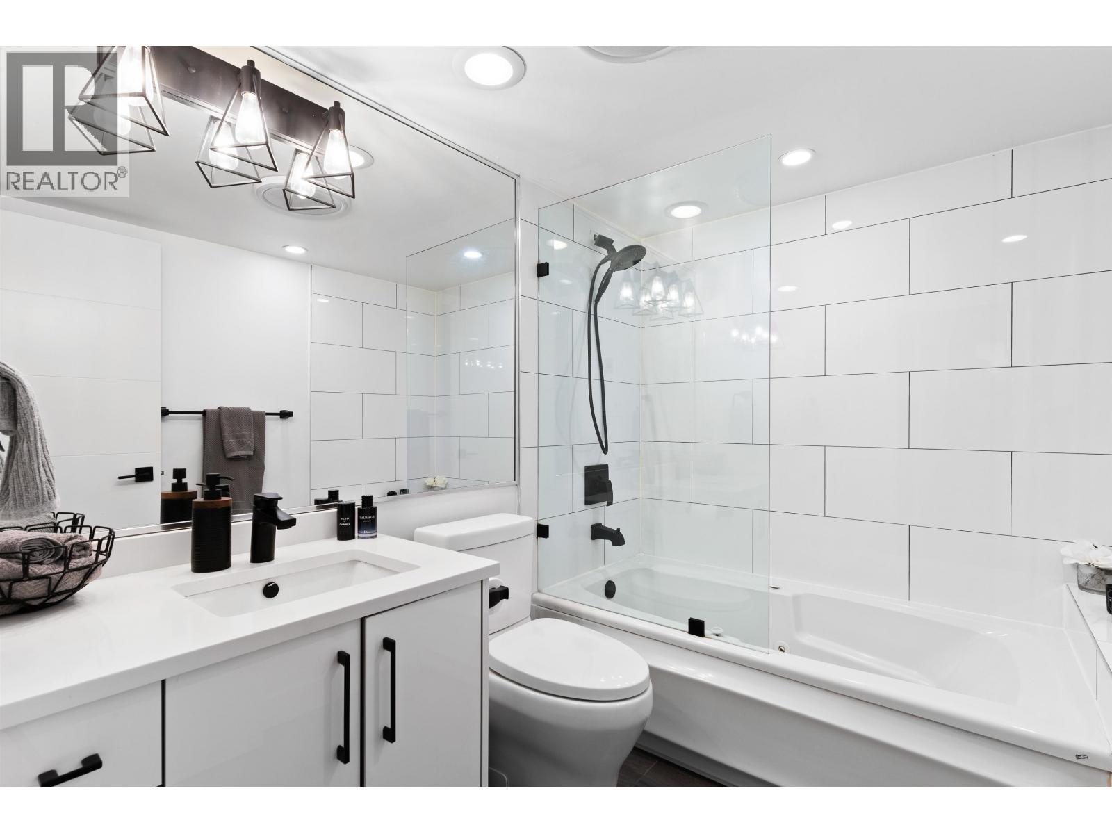 301 789 Jervis Street, Vancouver, British Columbia V6E 2B1 - Photo 27 - R3037353