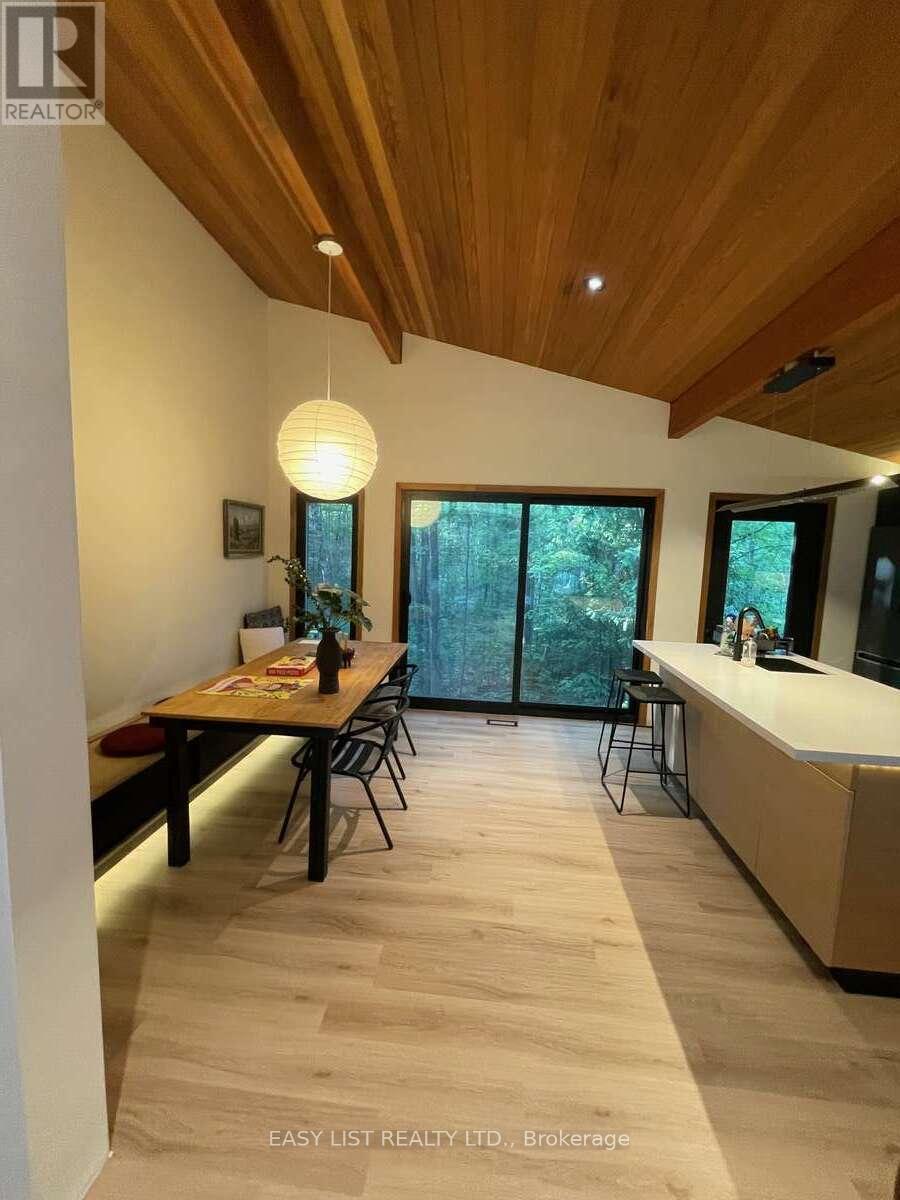 28 Birch Trail, Wasaga Beach, Ontario  L9Z 2S1 - Photo 17 - S12281488