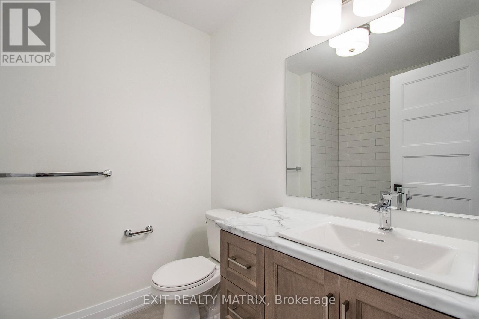 2016 Berne Street, Russell, Ontario K0A 1W0 - Photo 15 - X12514048