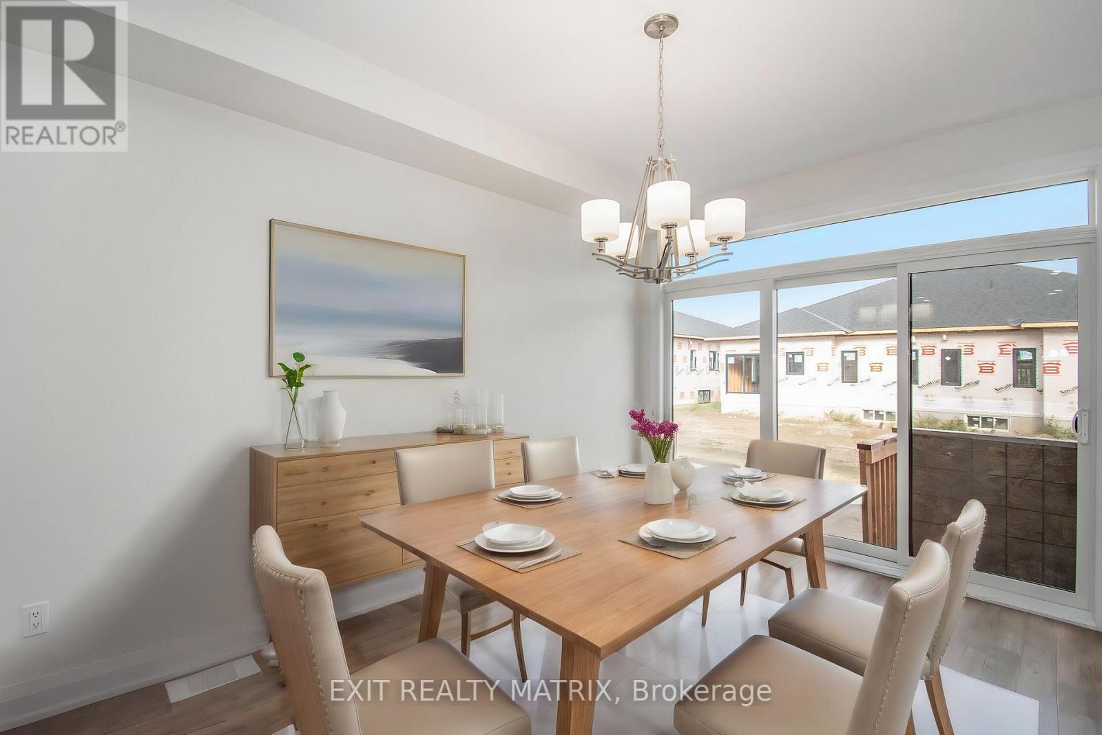 2016 Berne Street, Russell, Ontario K0A 1W0 - Photo 7 - X12514048