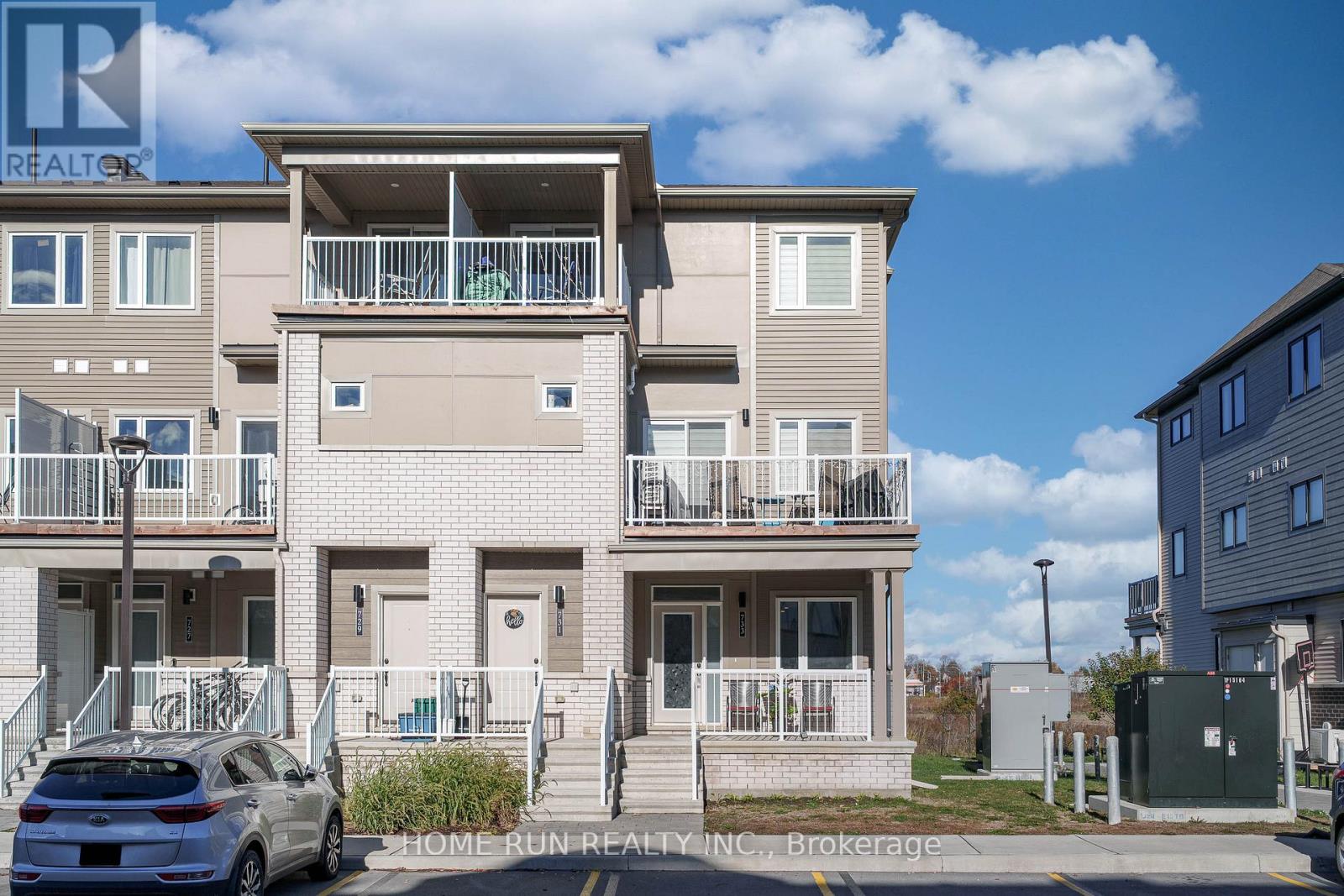 32 - 733 CHROMITE PRIVATE, Ottawa, Ontario