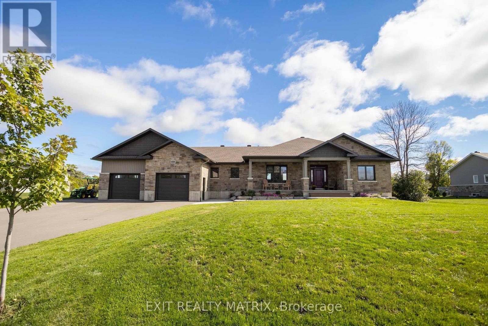 2825 ELDO STREET, Ottawa, Ontario