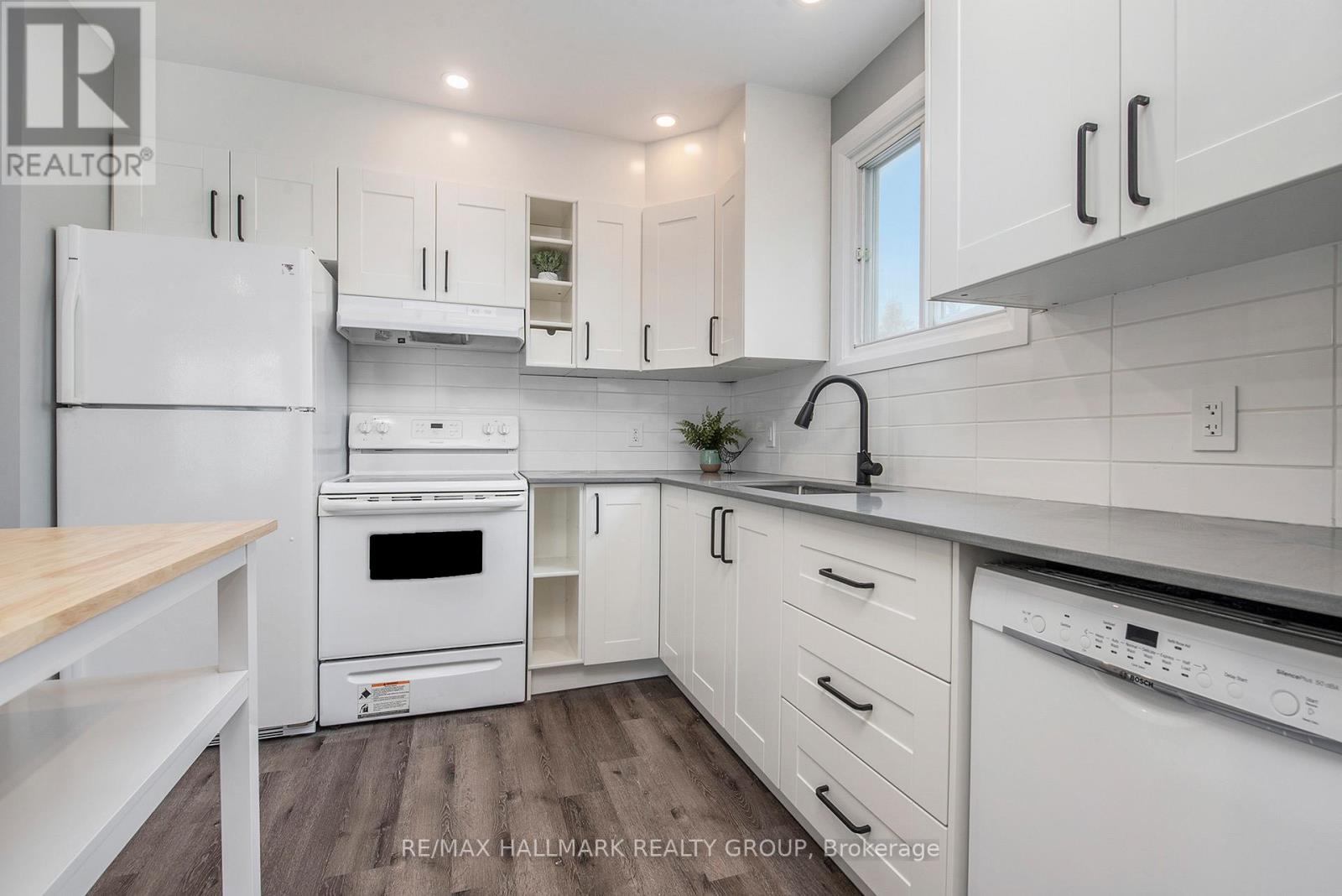 242 Castlefrank Road, Ottawa, Ontario K2L 1T5 - Photo 10 - X12514224